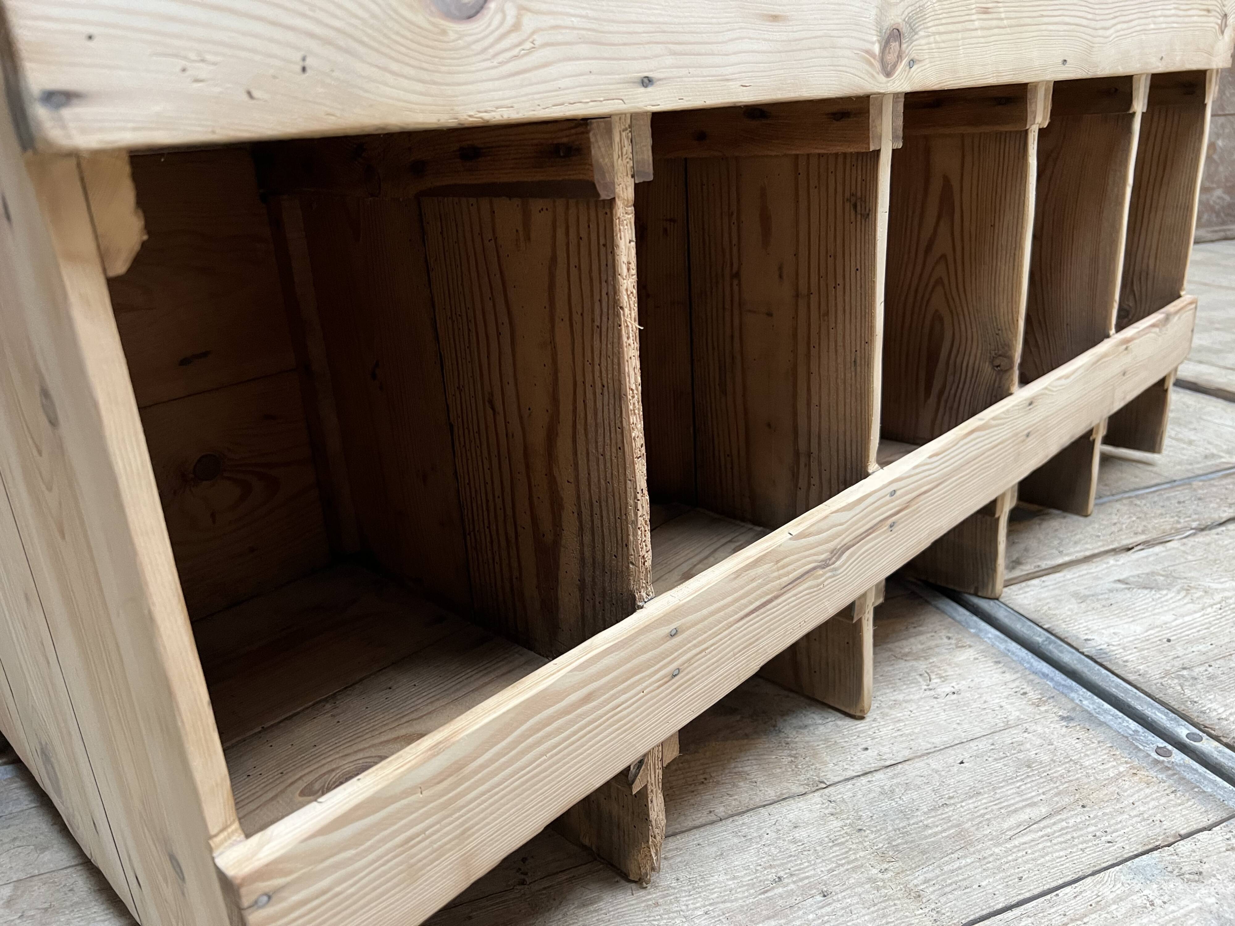 Double-sided locker craft furniture