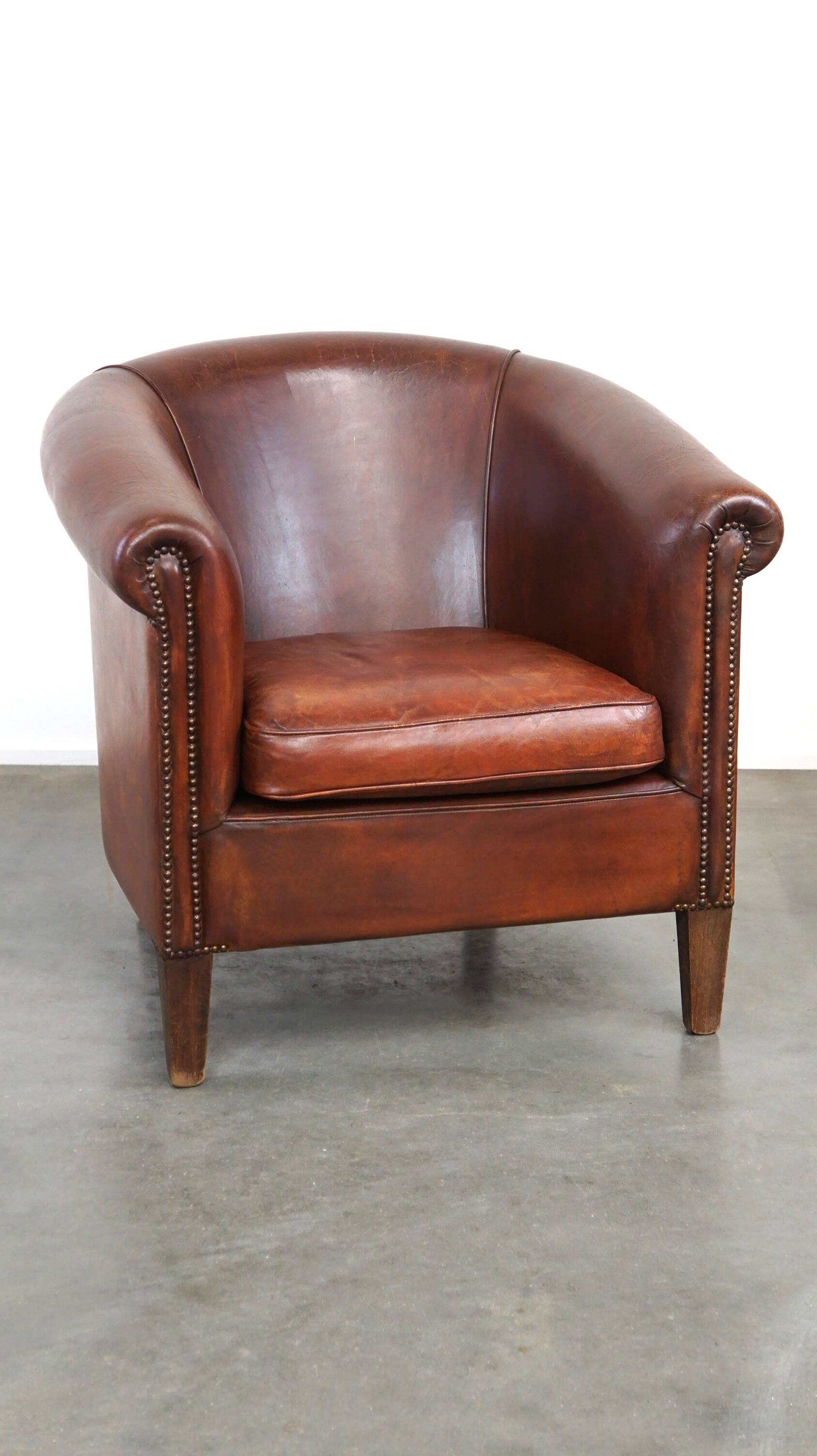 Comfortable, Spacious Sheepskin Leather Club Chair with a Loose Seat Cushion
