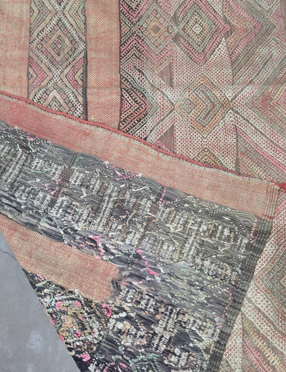 Vintage Kilim Rug - 434 x 177 cm