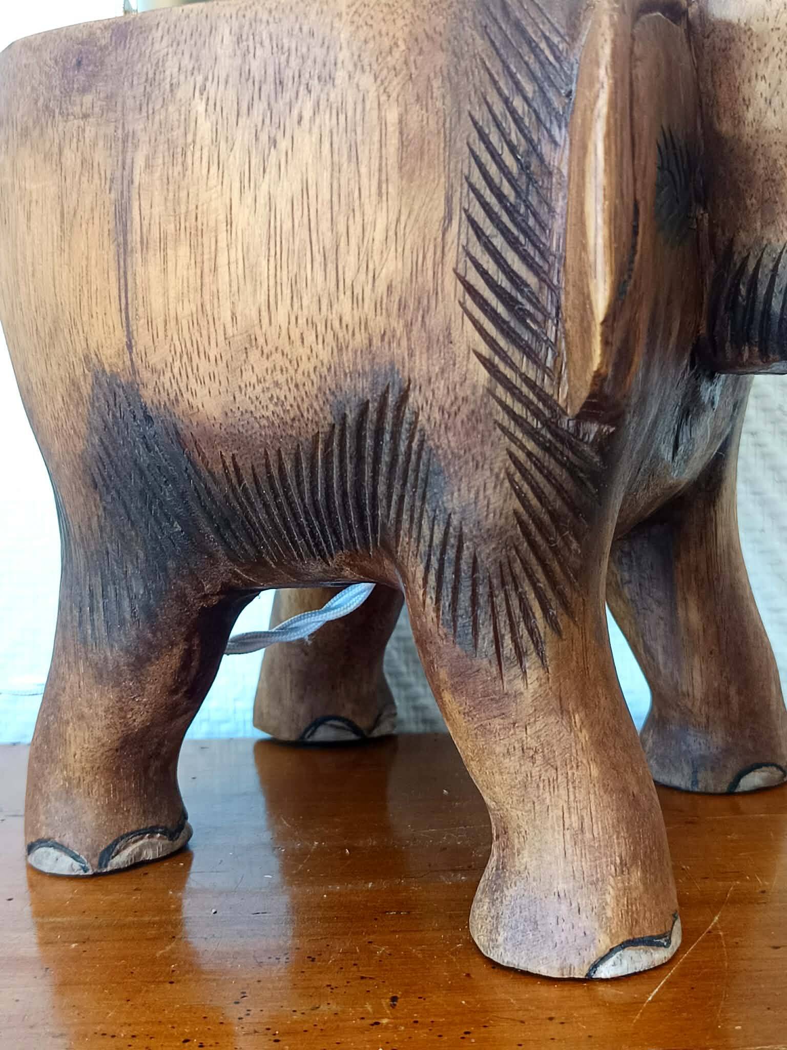 Elephant lamp and opaline