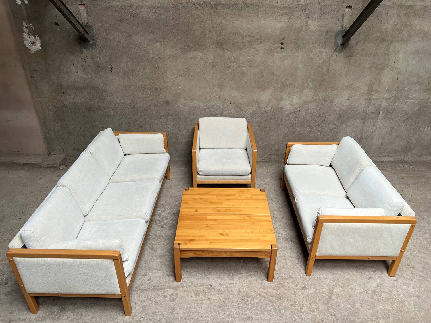 Designer coffee table armchair sofa set 1980