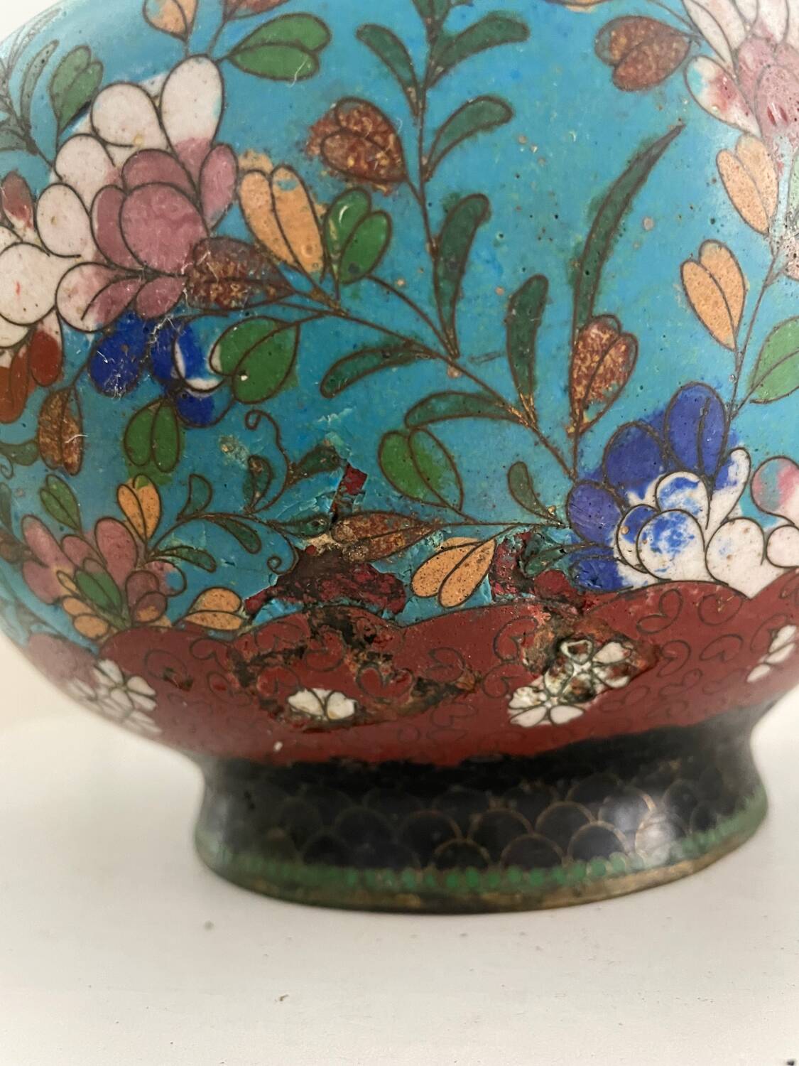 Cache-pot ancien en cloisonné, Japon, XIXe