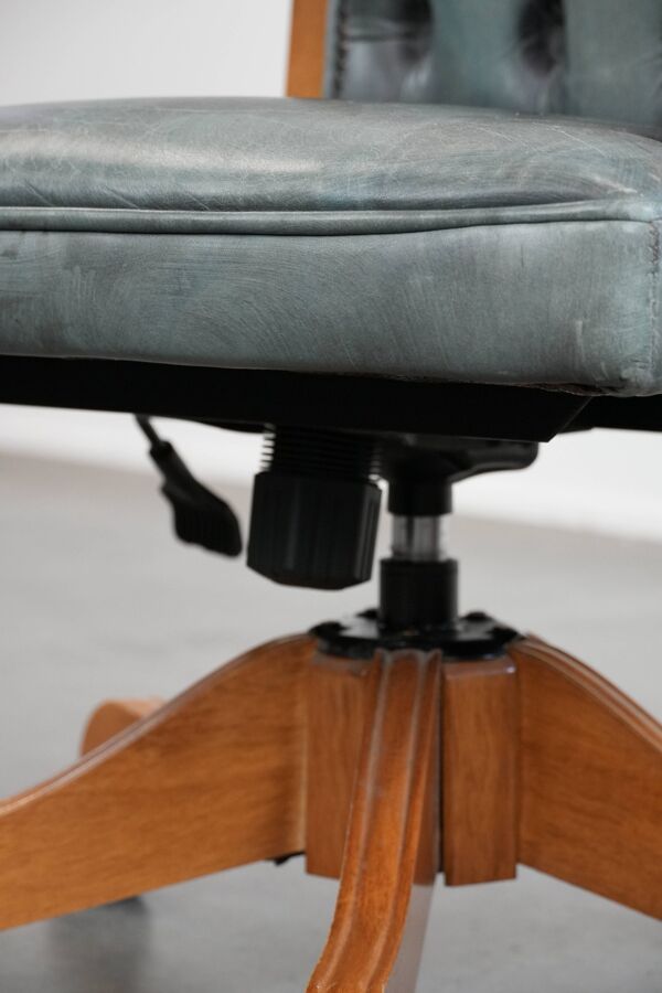 Chaise de bureau classique Chesterfield en cuir bleu clair de style anglais