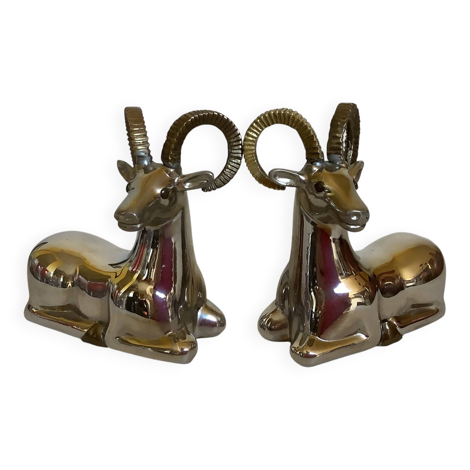 Paire de petits serre livres mouflons zoomorphe