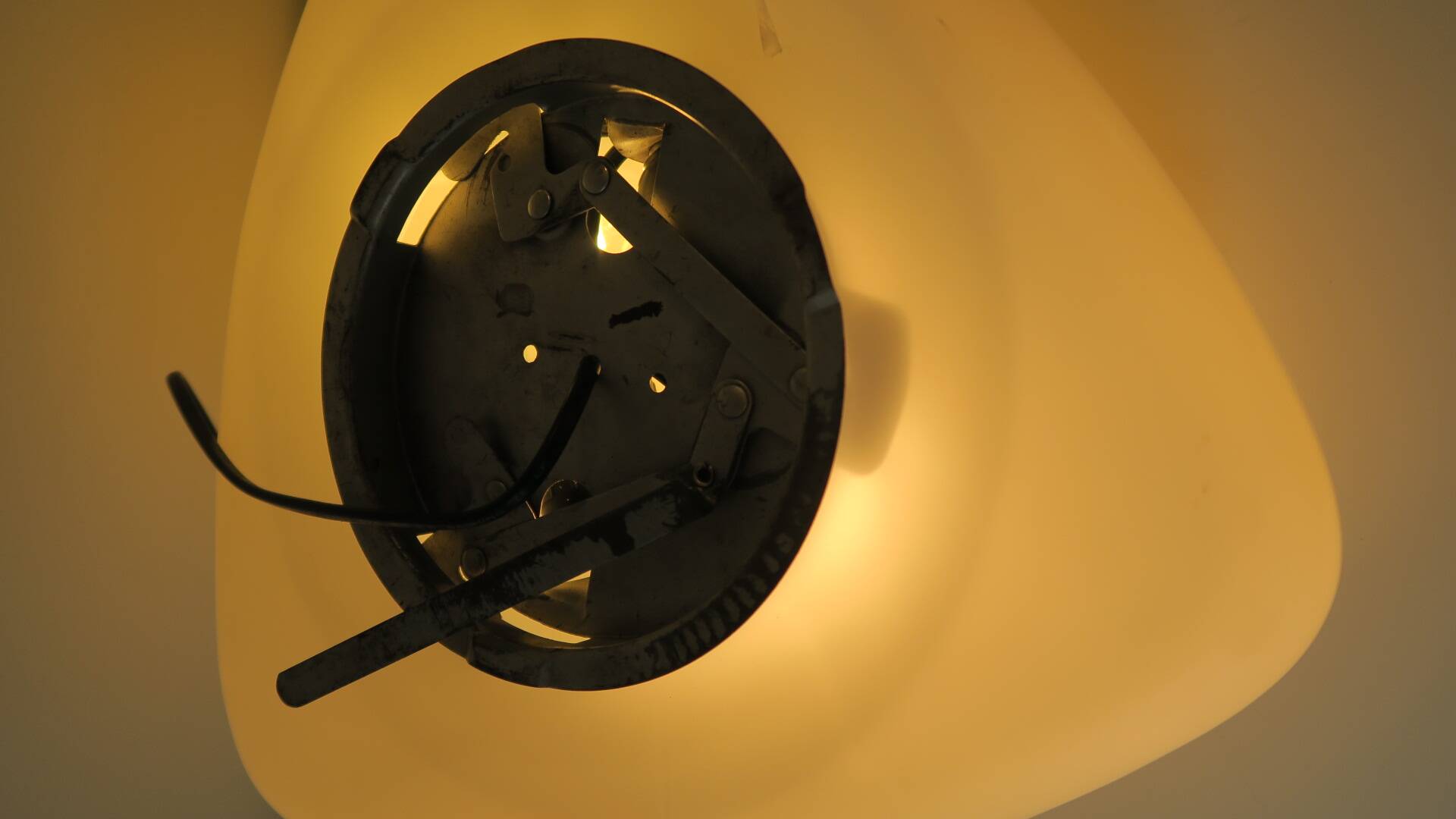 Grand plafonnier opaline