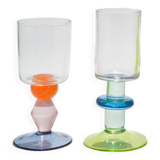 Pair of Miami wine glasses with discs and diamonds