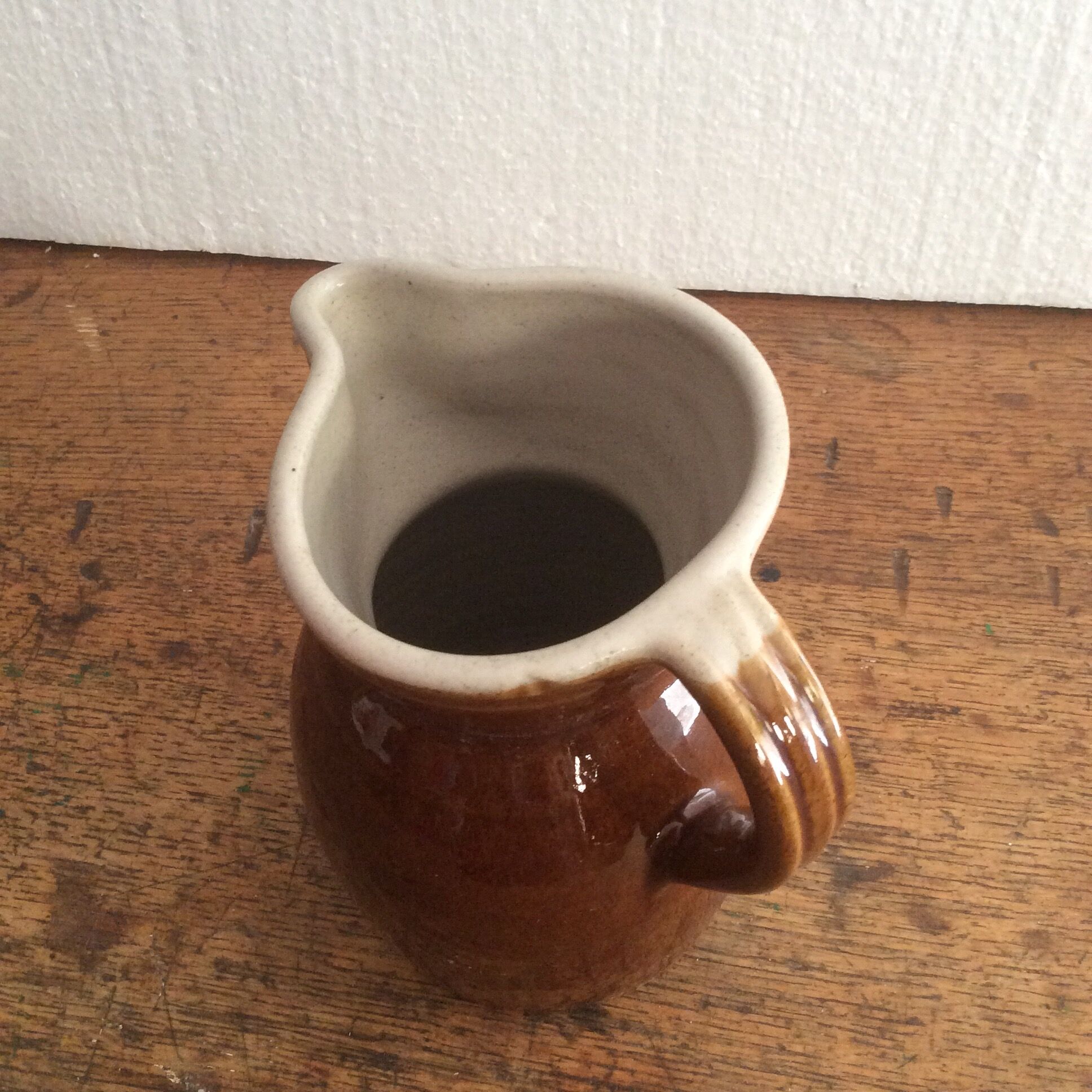 Berry sandstone pitcher