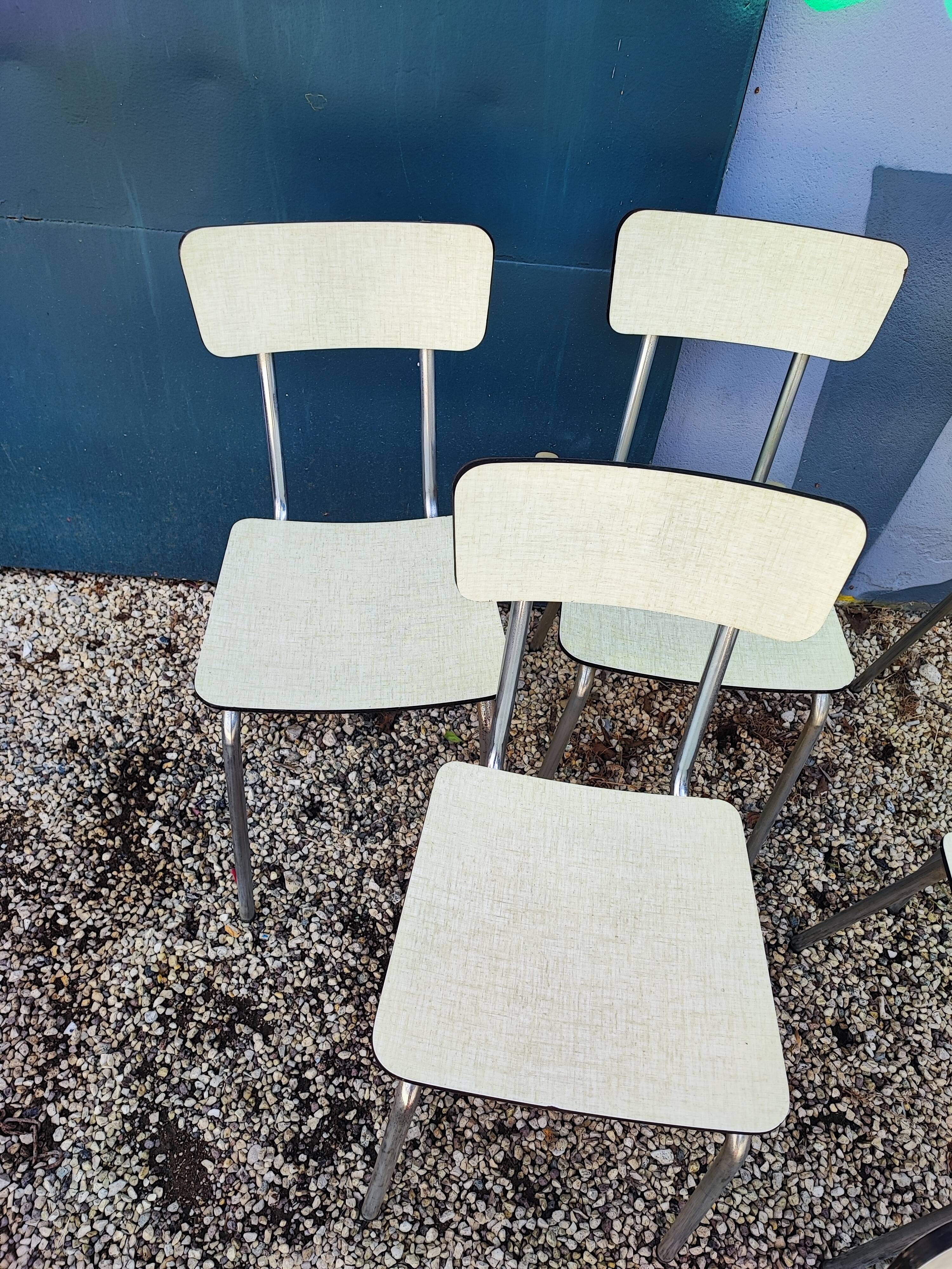Lot 6 chaises formica jaune paille crème