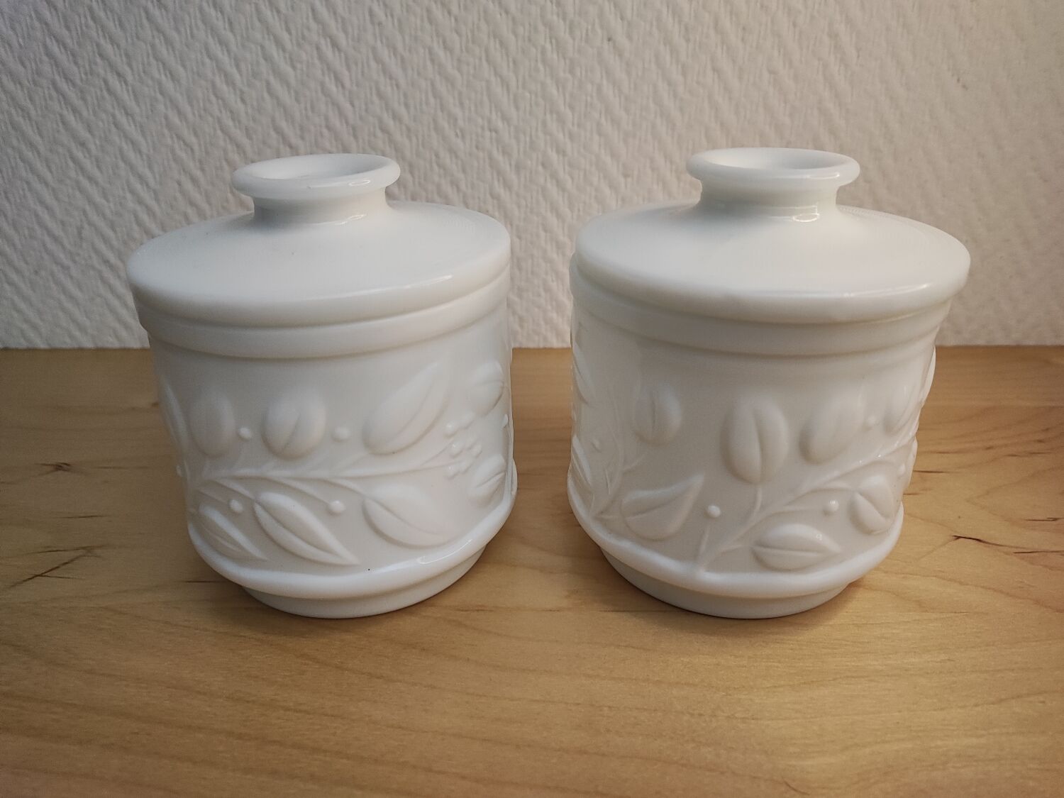 Pots en verre opale