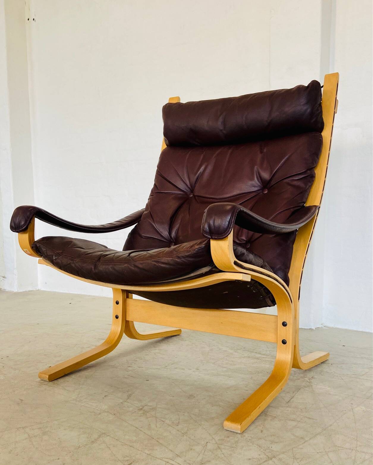 Vintage mid-century scandinavian brown leather lounge chair by ingmar relli