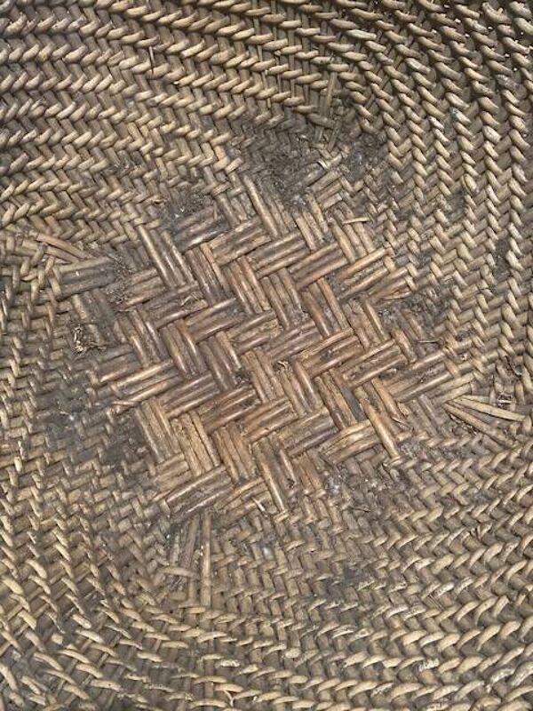 Grand panier artisanal ancien en bambou tressé – Asie du Sud-Est