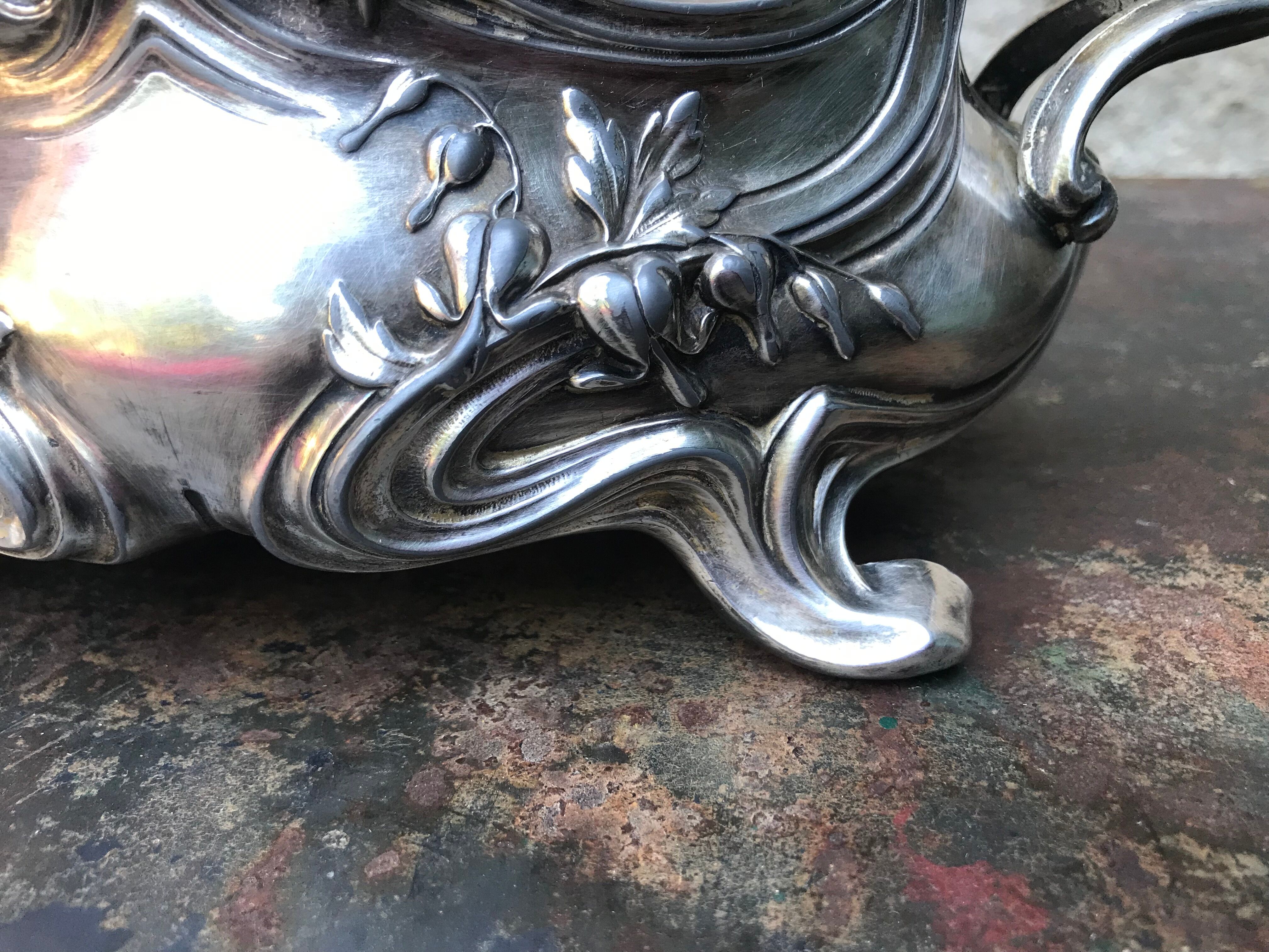 Art Nouveau planter
