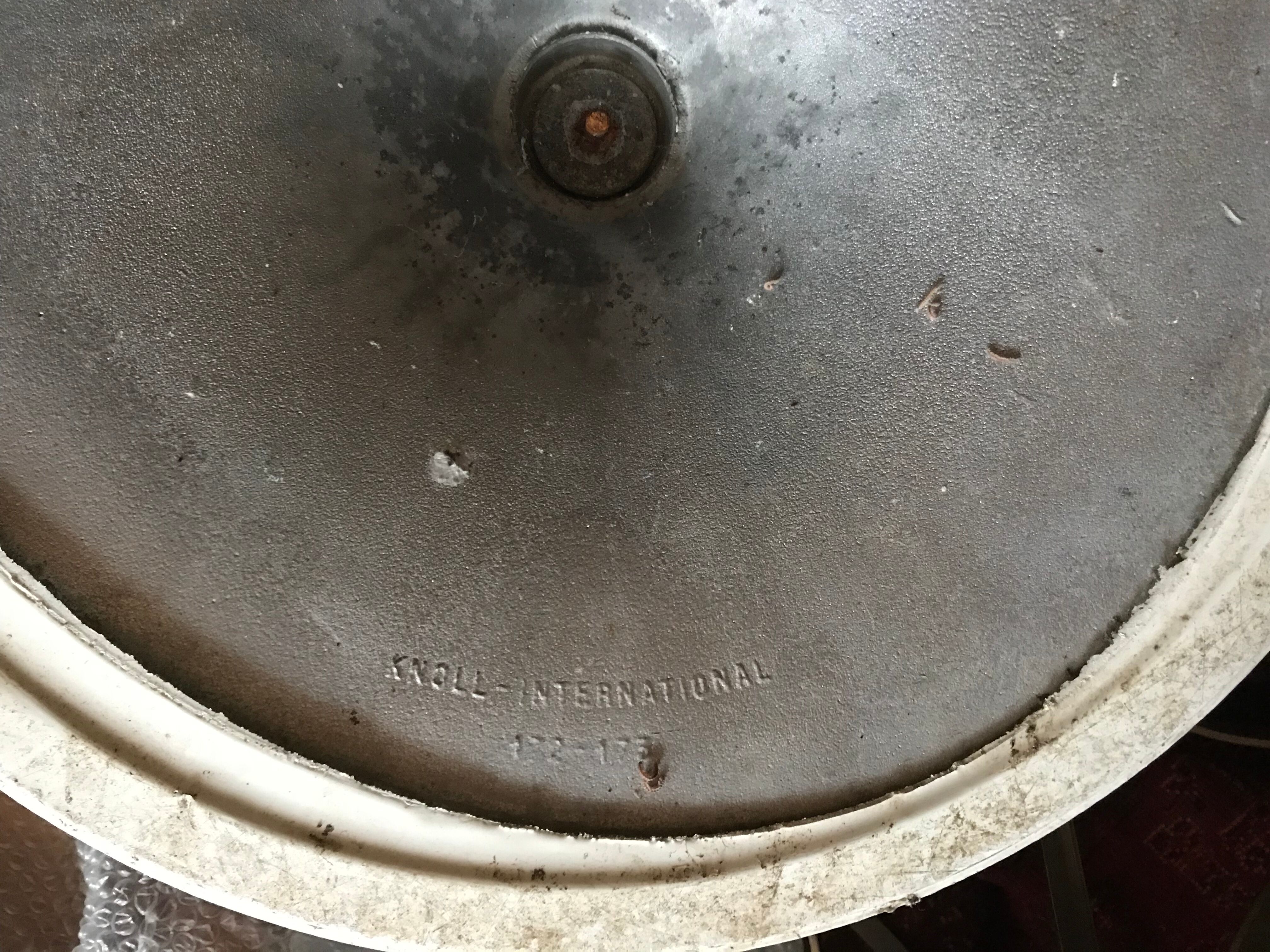 Table knoll Tulip 1970