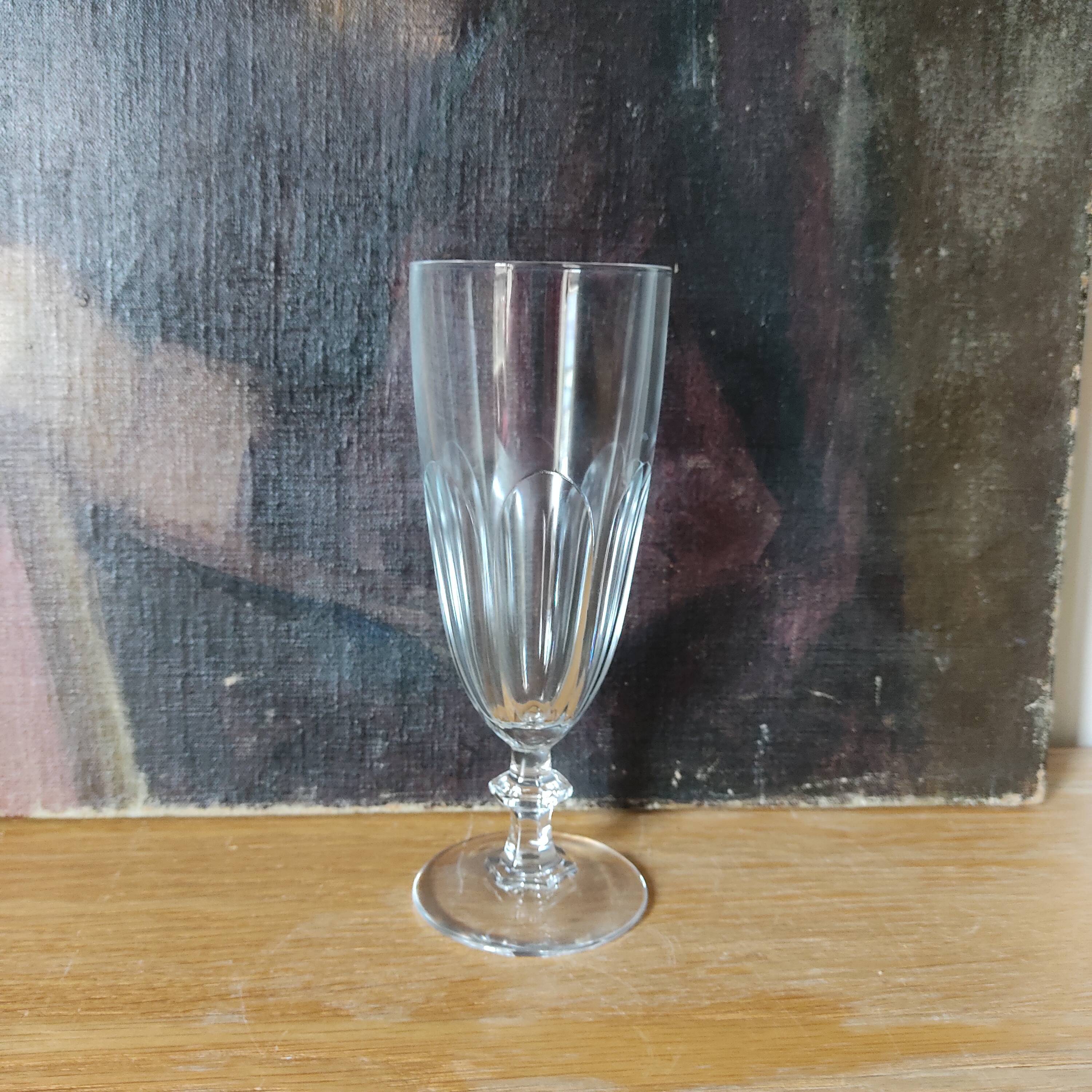 10 crystal flutes