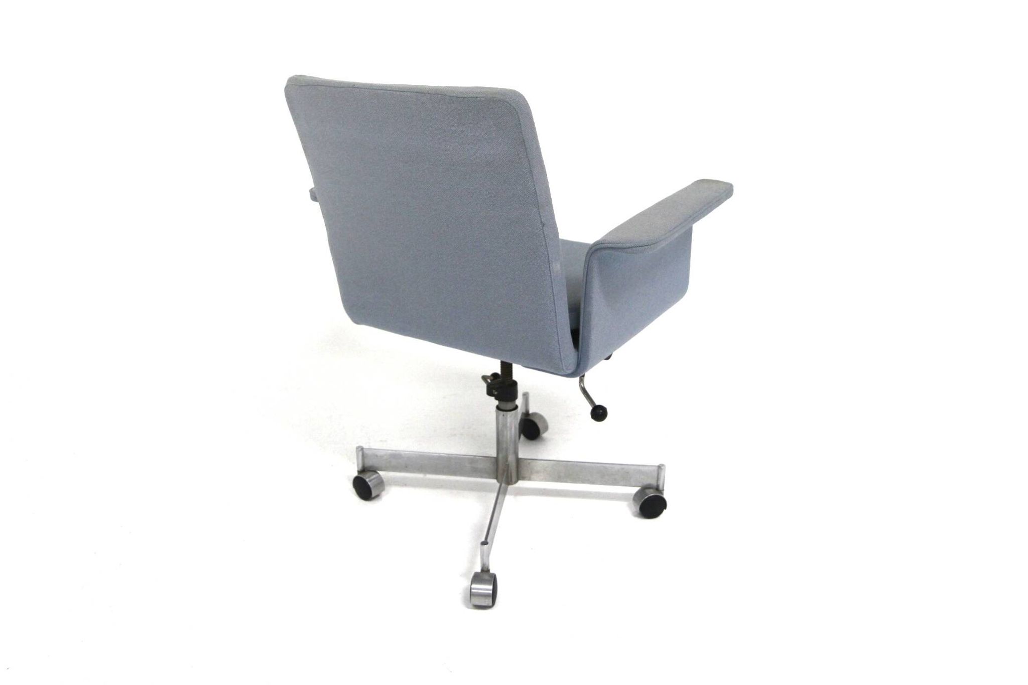 Scandinavian rotating armchair, Swivel, Sweden, 1950