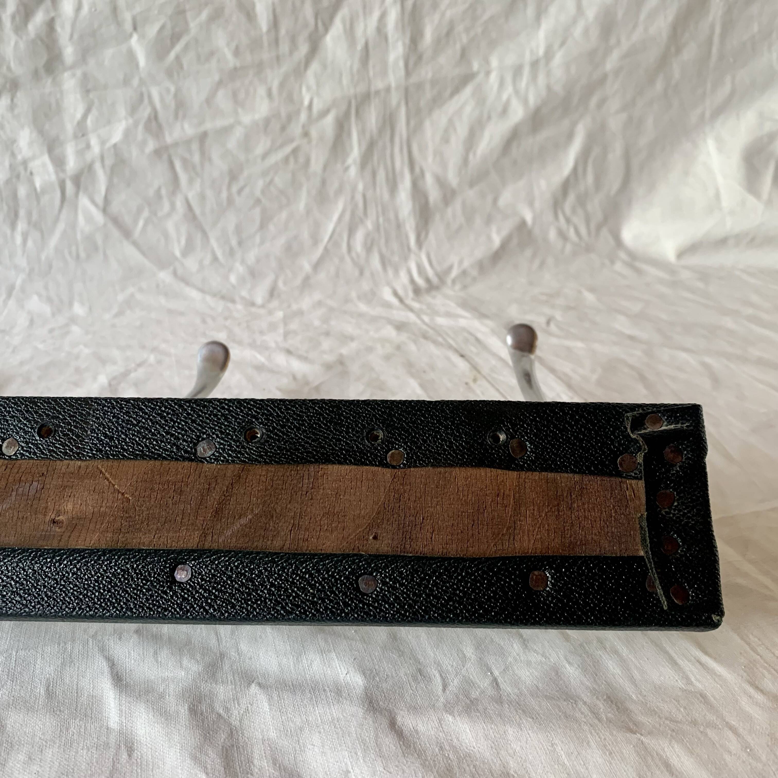 Vintage wall coat rack in wood and black Skai - 6 coat hooks
