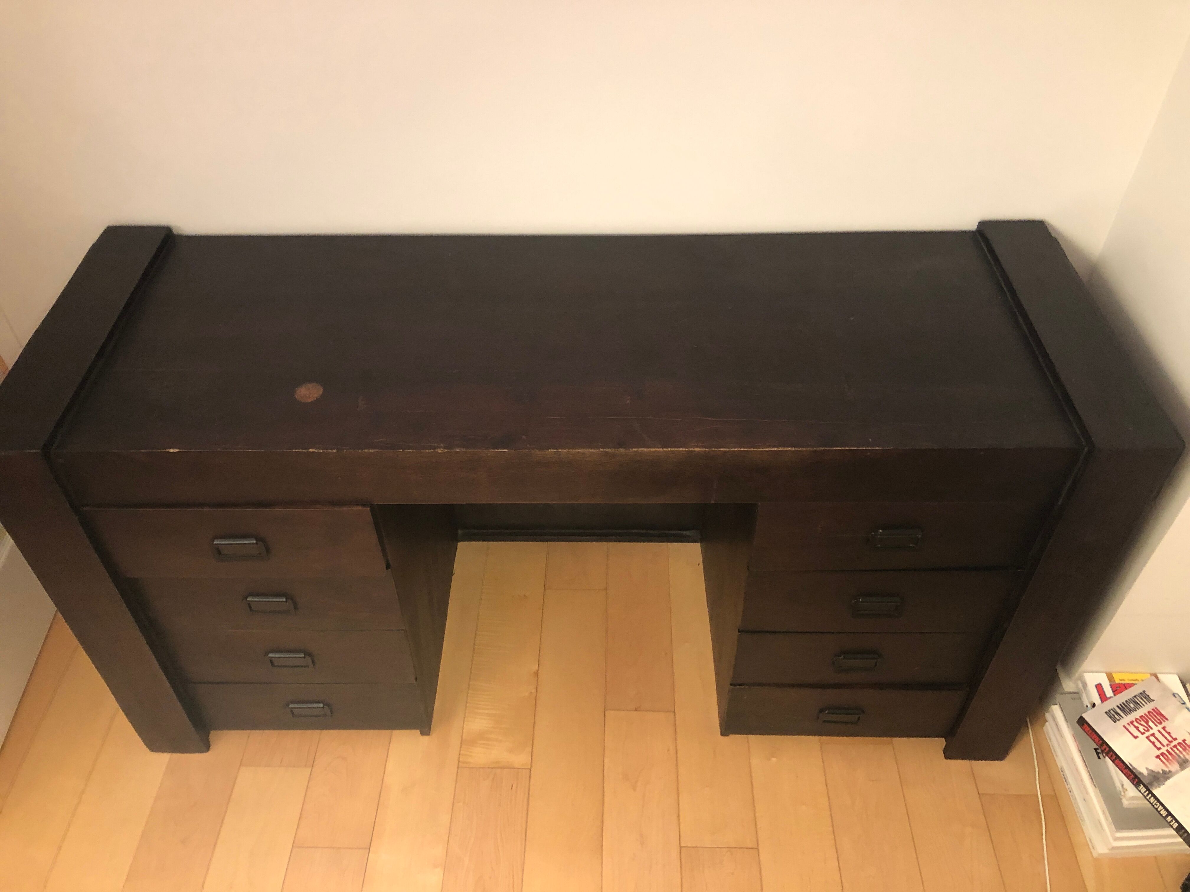 Black acacia desk Kaolin