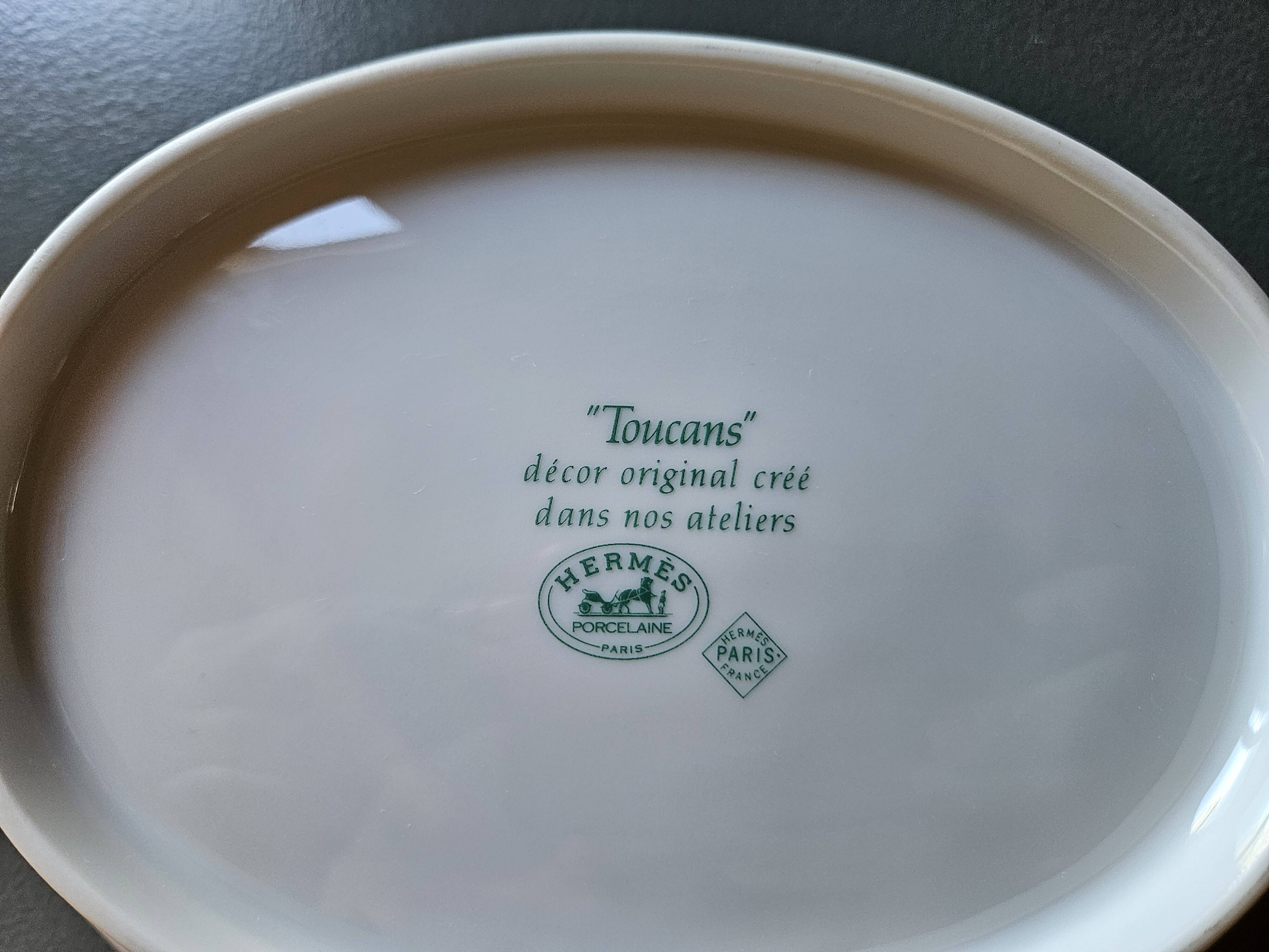 Petit plat de sercice Hermès "Toucans"