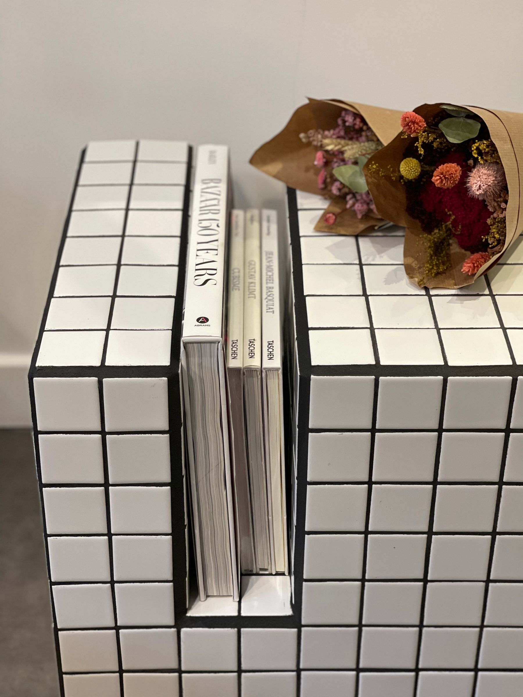 Ceramic bedside table