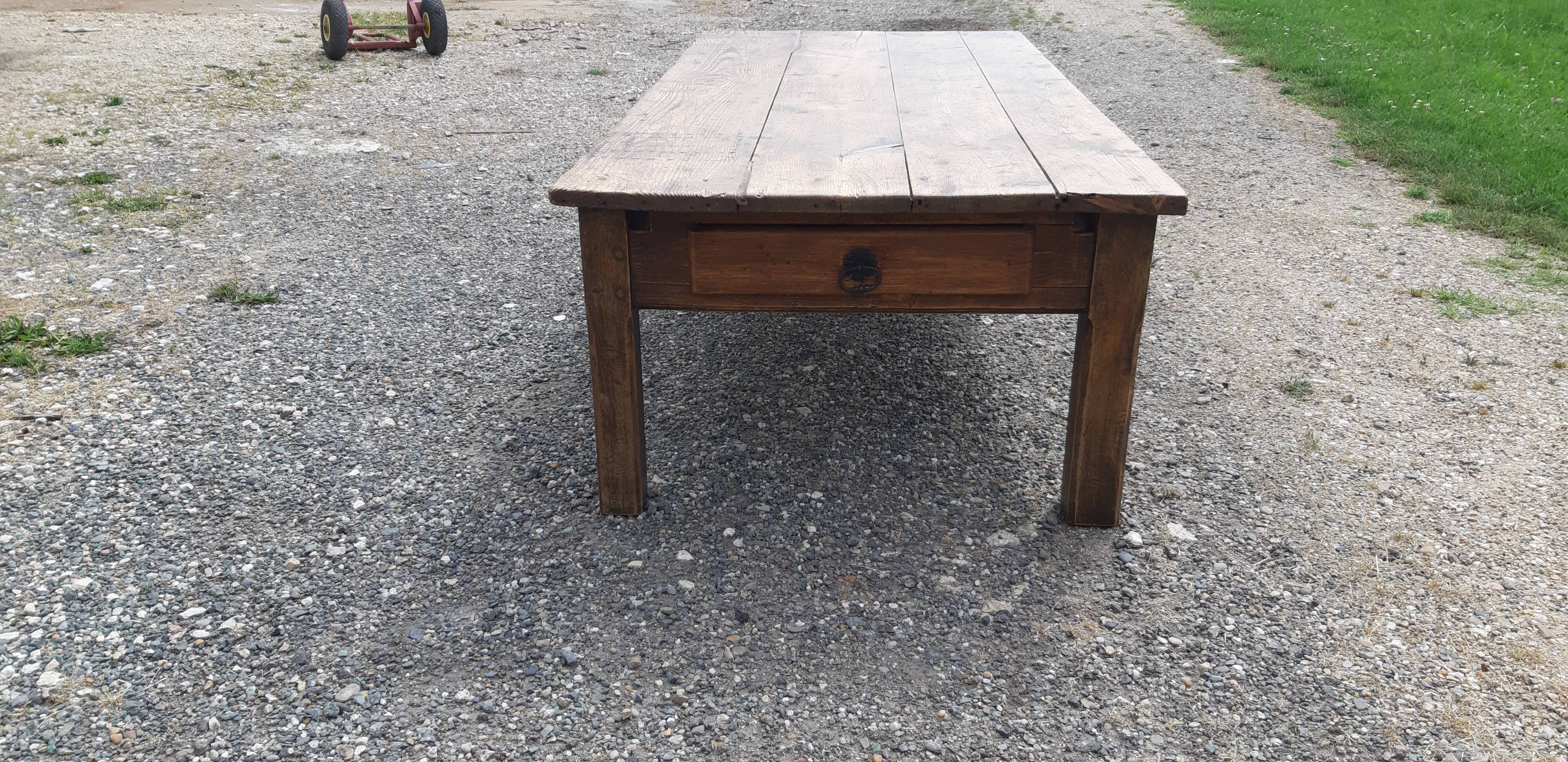 Country Coffee Table in Pine 3 Drawers