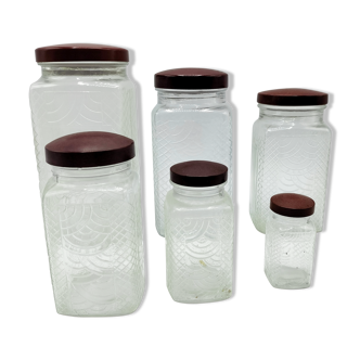 Series of kitchen pots