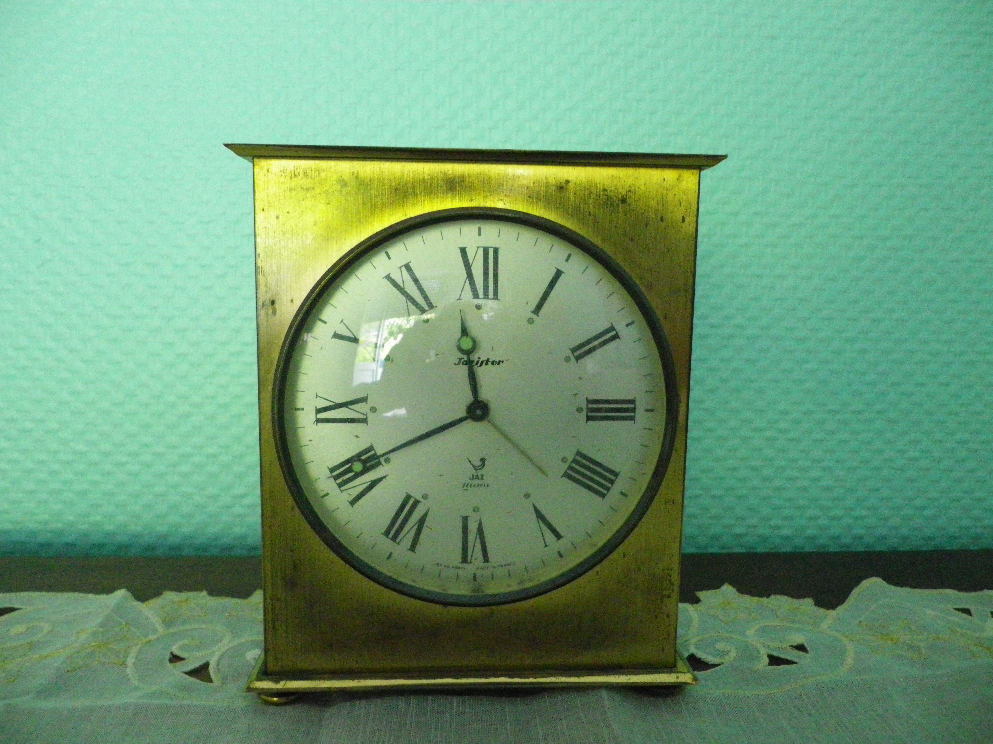 Pendulum officer Jaz Paris decoration, brass