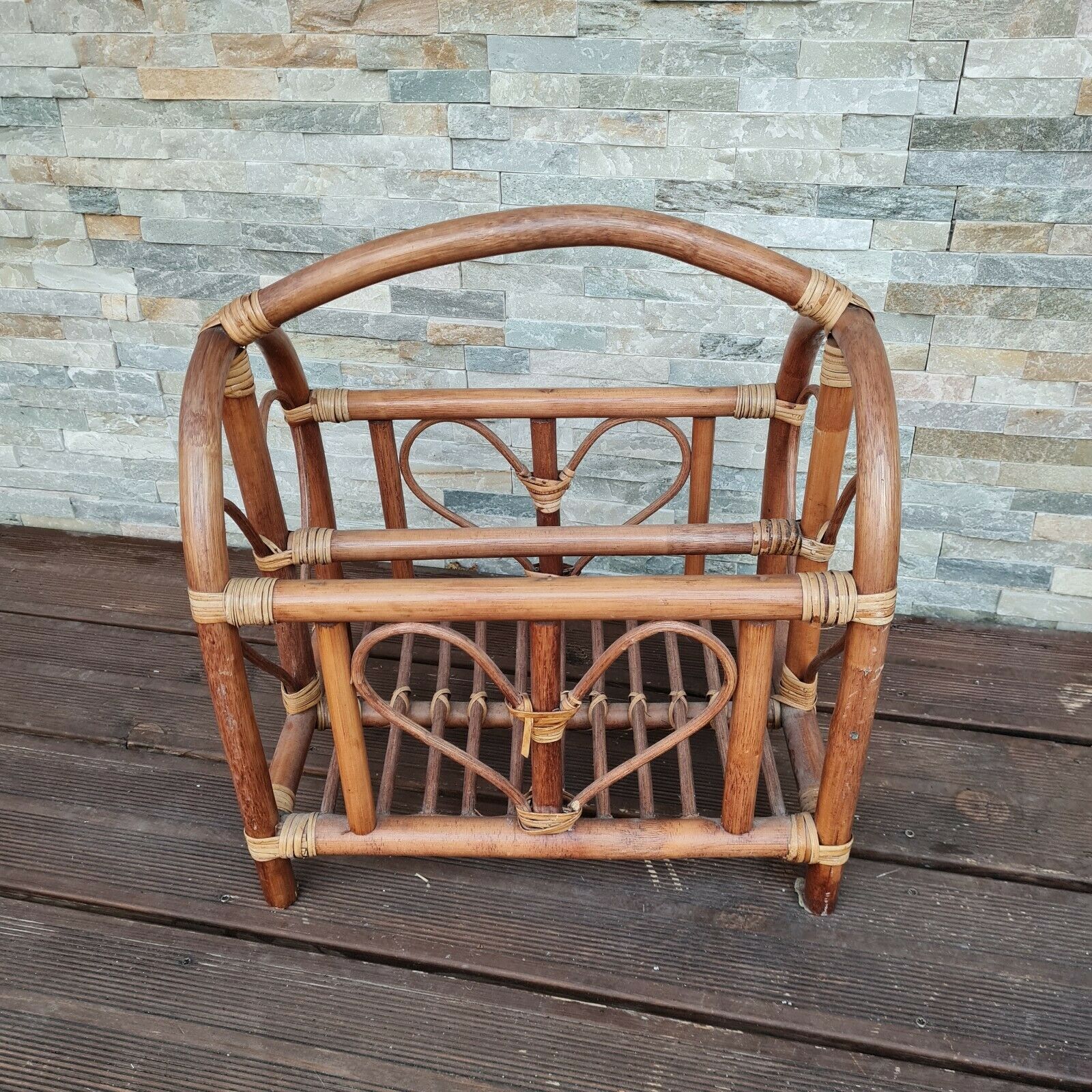 Vintage rattan magazine door