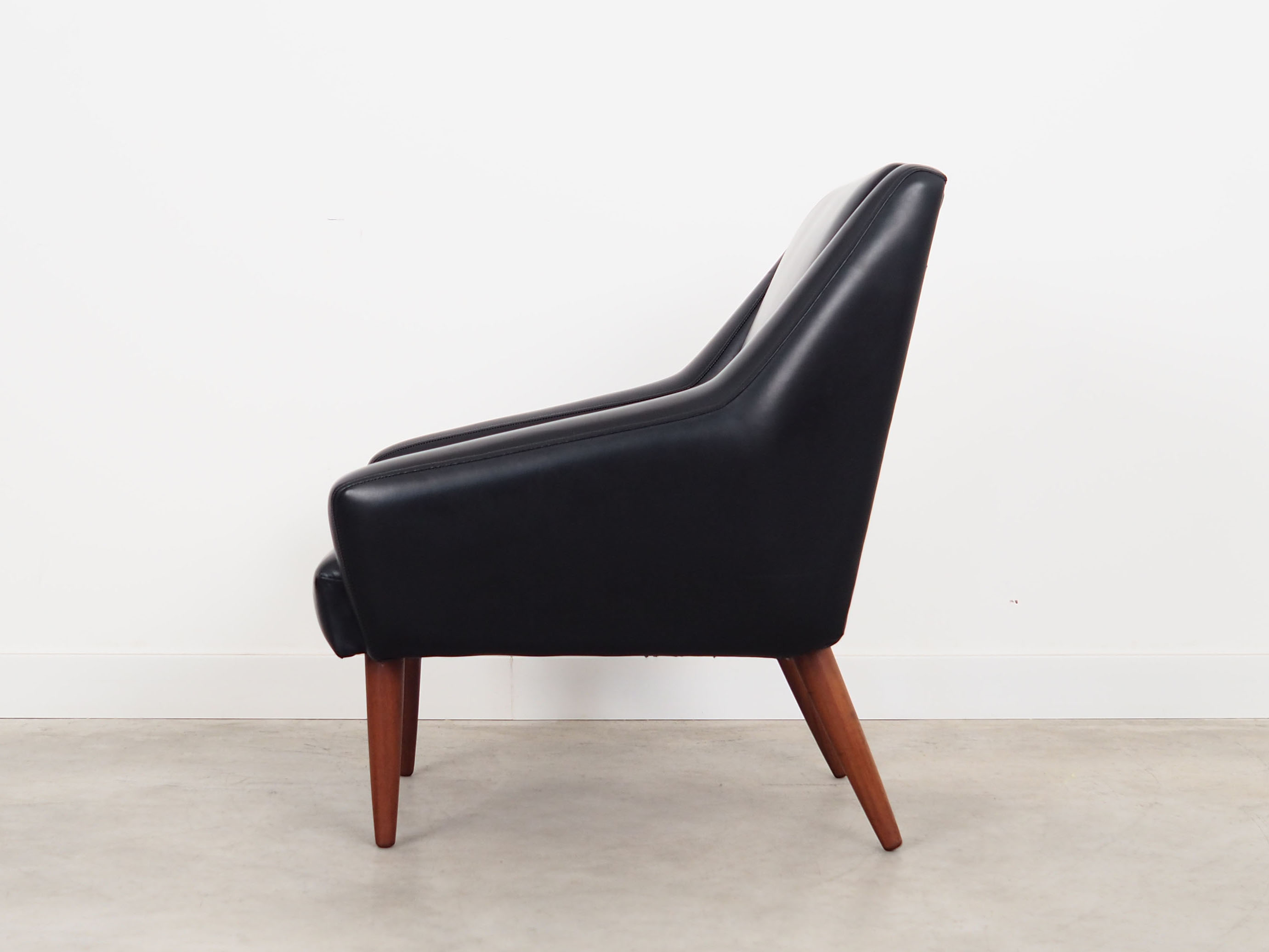 Leather armchair, Danish design, 1970s, production: Denmark