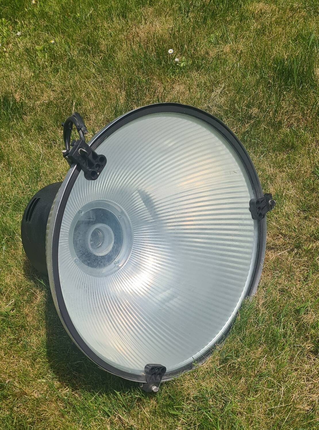 Industrial aluminum pendant light