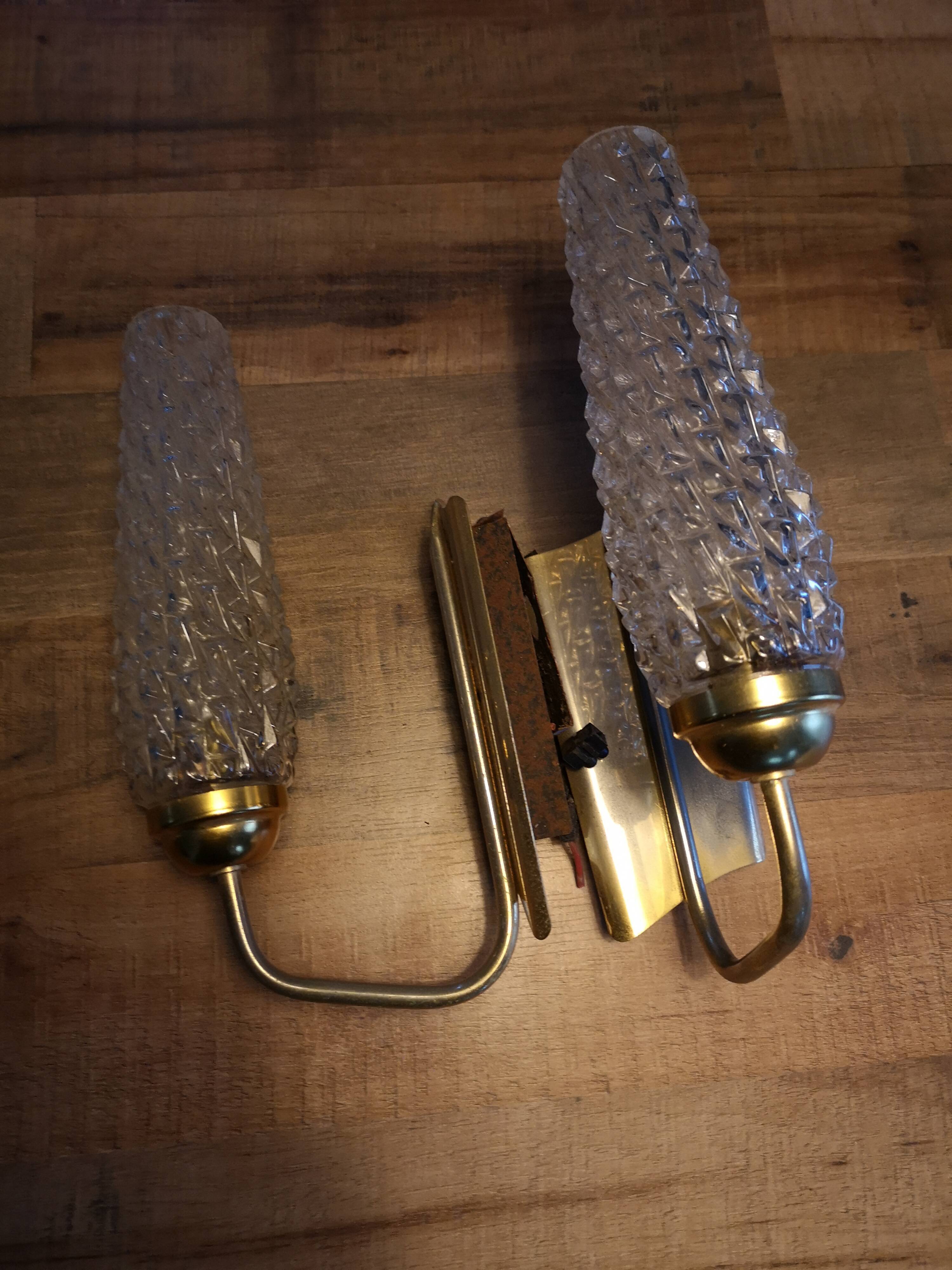 Pair of vintage 1950s brass and glass sconces in their juices
