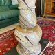 Table basse en onyx forme libre