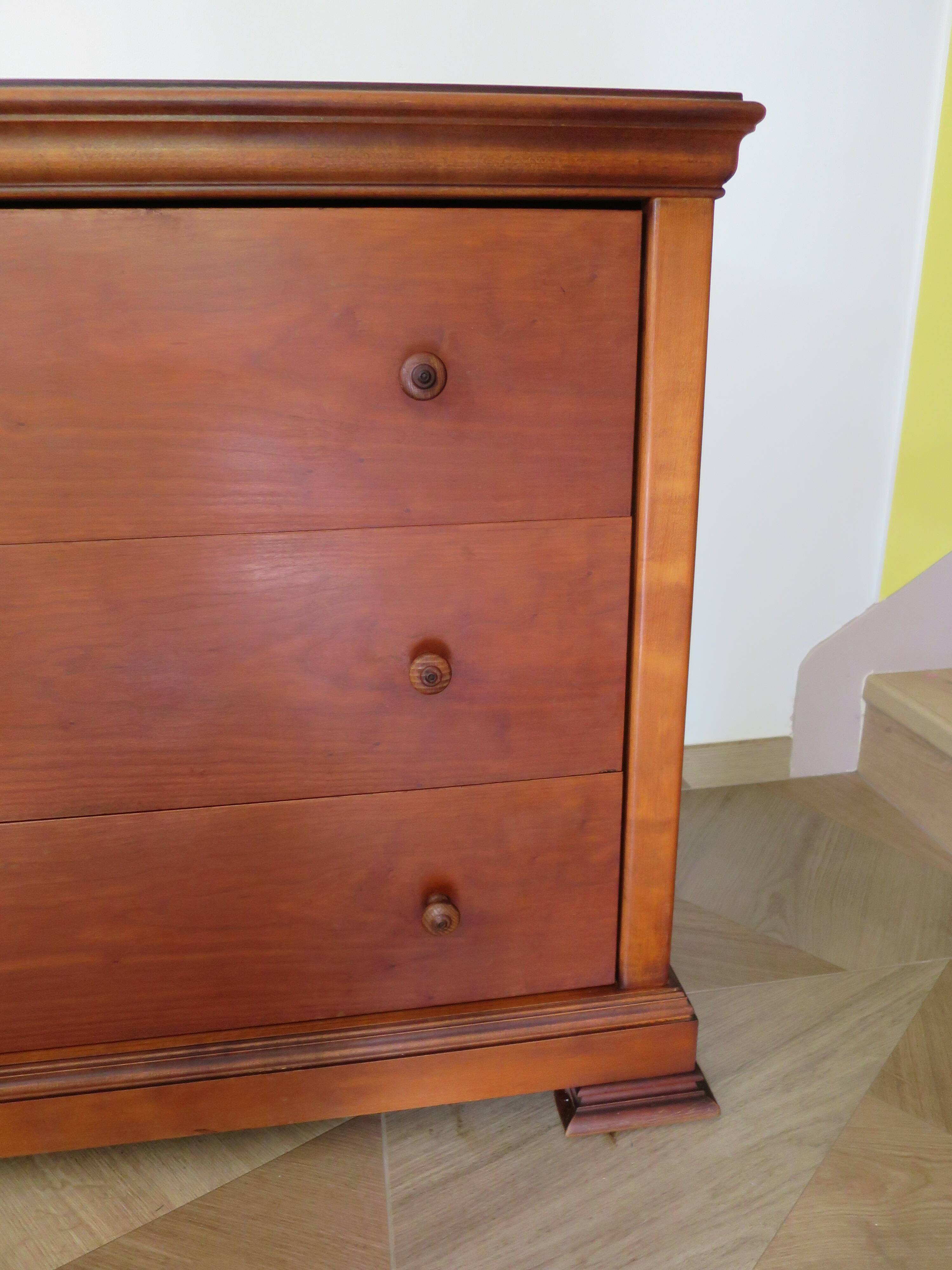 Elegant cherry wood chest of drawers – 3 drawers – 80s