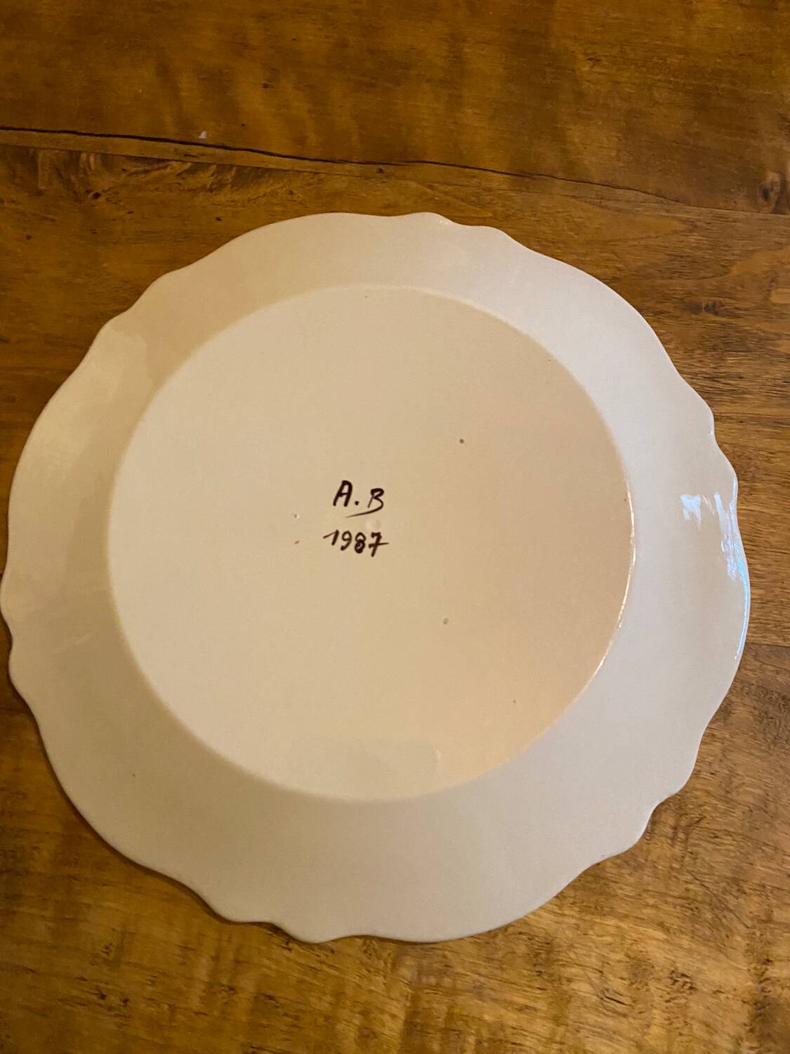 Hand painted Moustiers plate