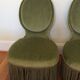 Paire de chauffeuses velours vert