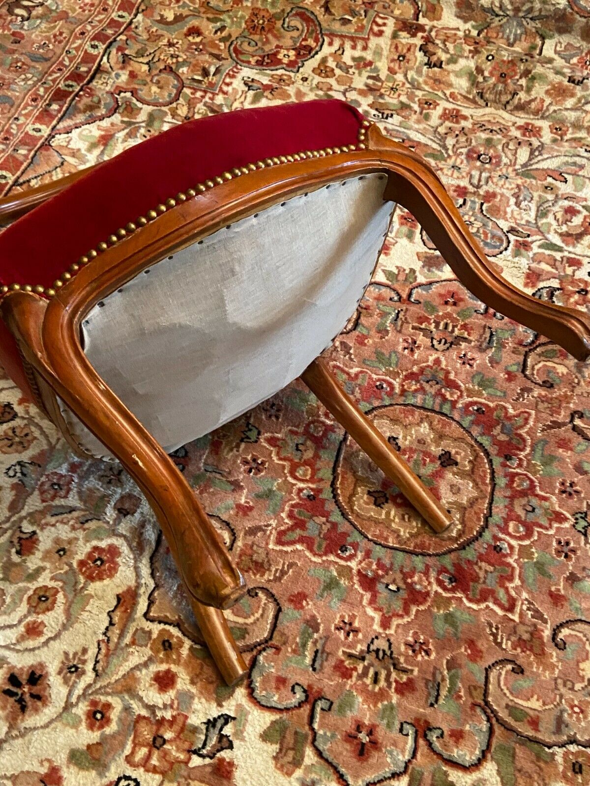Solid walnut heater chair nineteenth century Louis-Philippe in red velvet