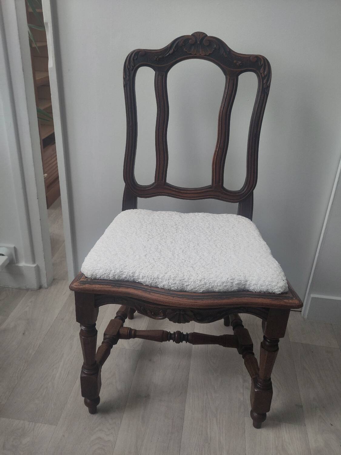 5 chaises style Louis XV rénovées