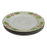 3 plates with mistletoe pattern