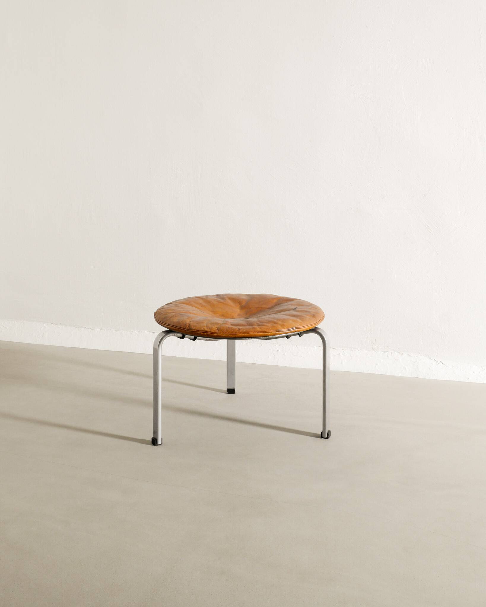 Pair of Danish "PK-33" Brown Leather Stools by Poul Kjaerholm, 1960s