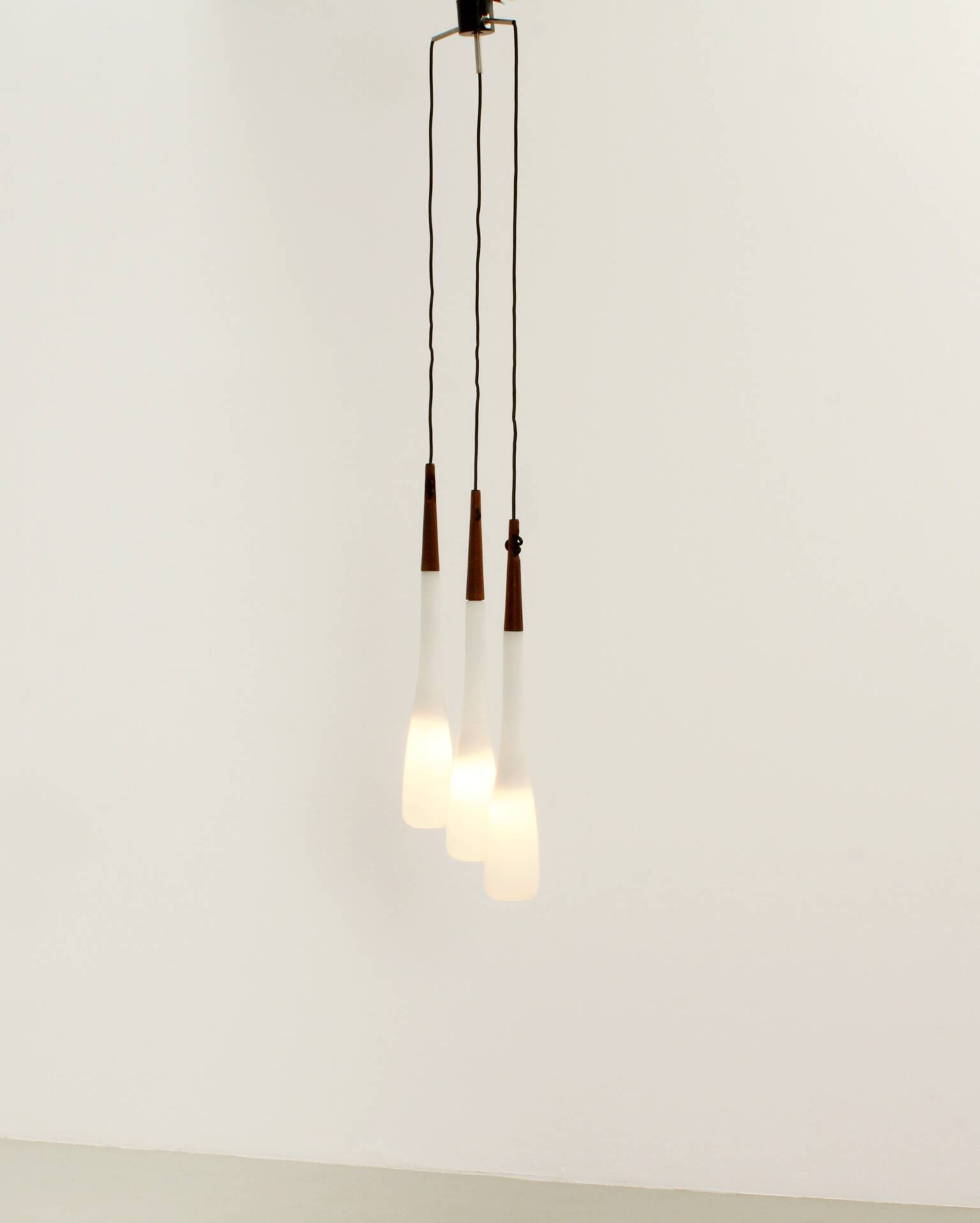 Suspension Drop triple by Uno & Östen Kristiansson for Luxus, Sweden.