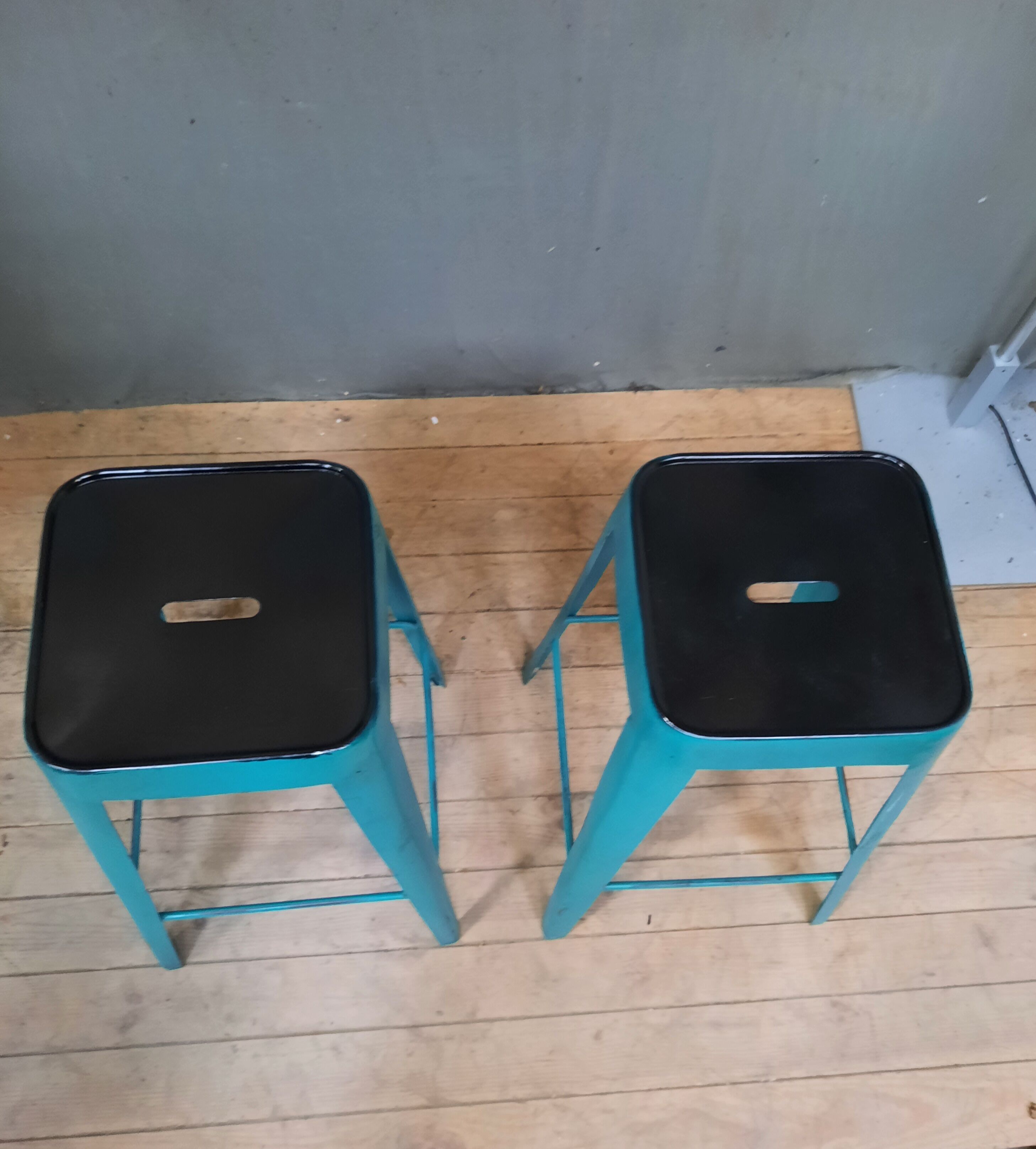 Paire de tabourets de bar industriel