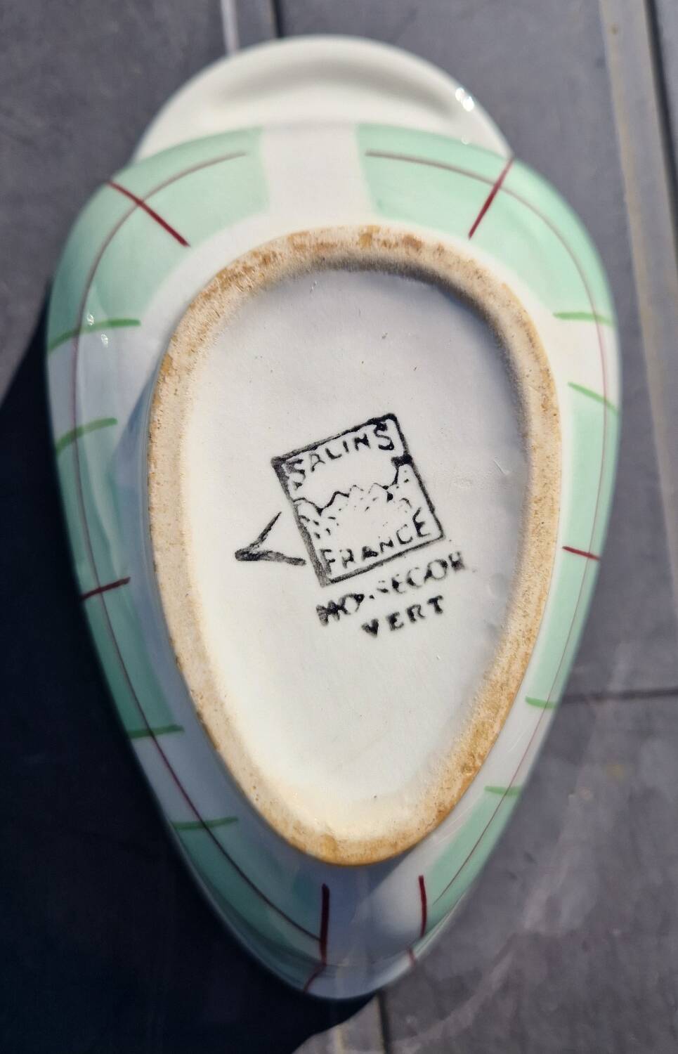 Salins Hossegor model 26-piece dinnerware set