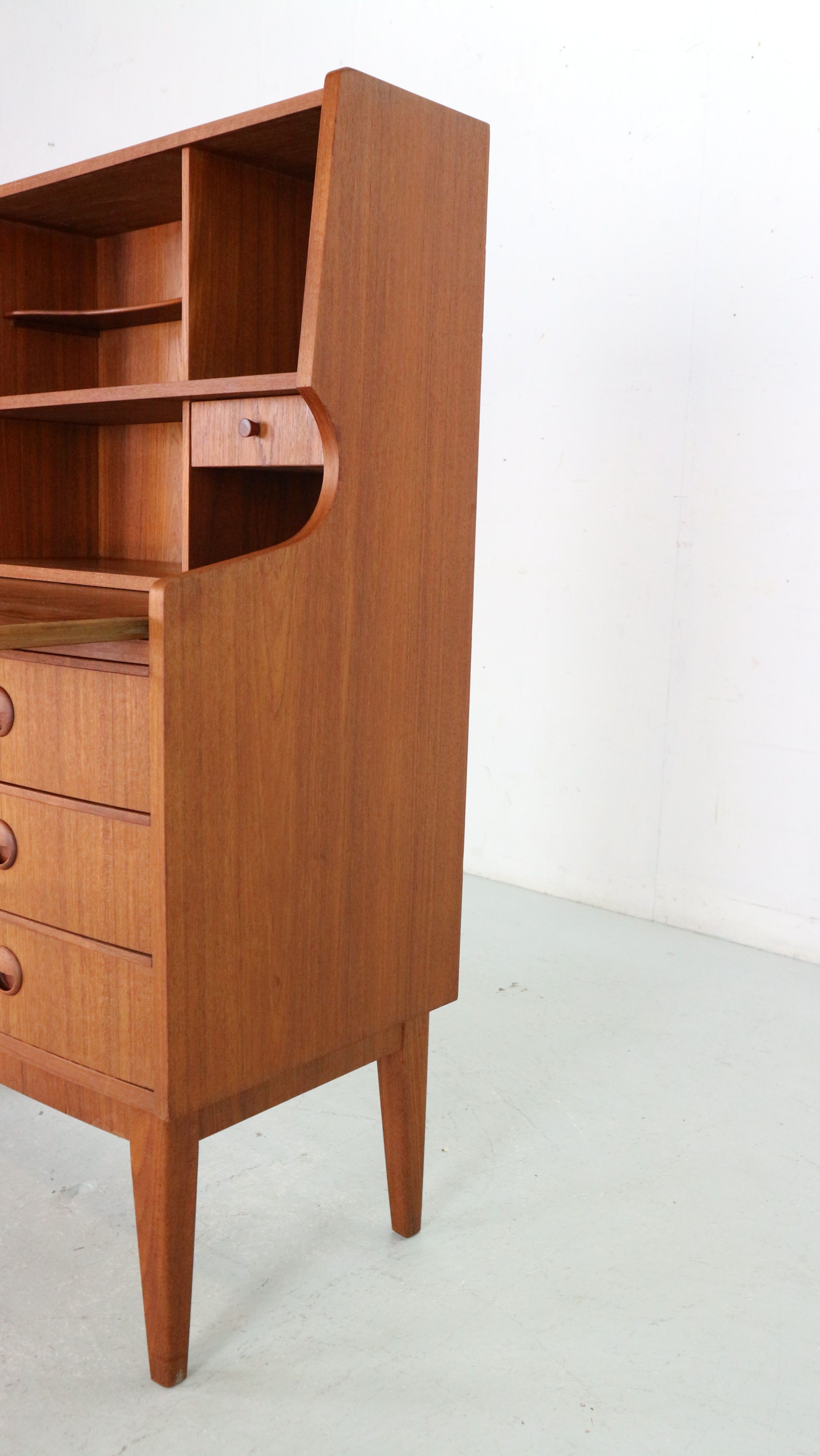 Secretary desk, 1960