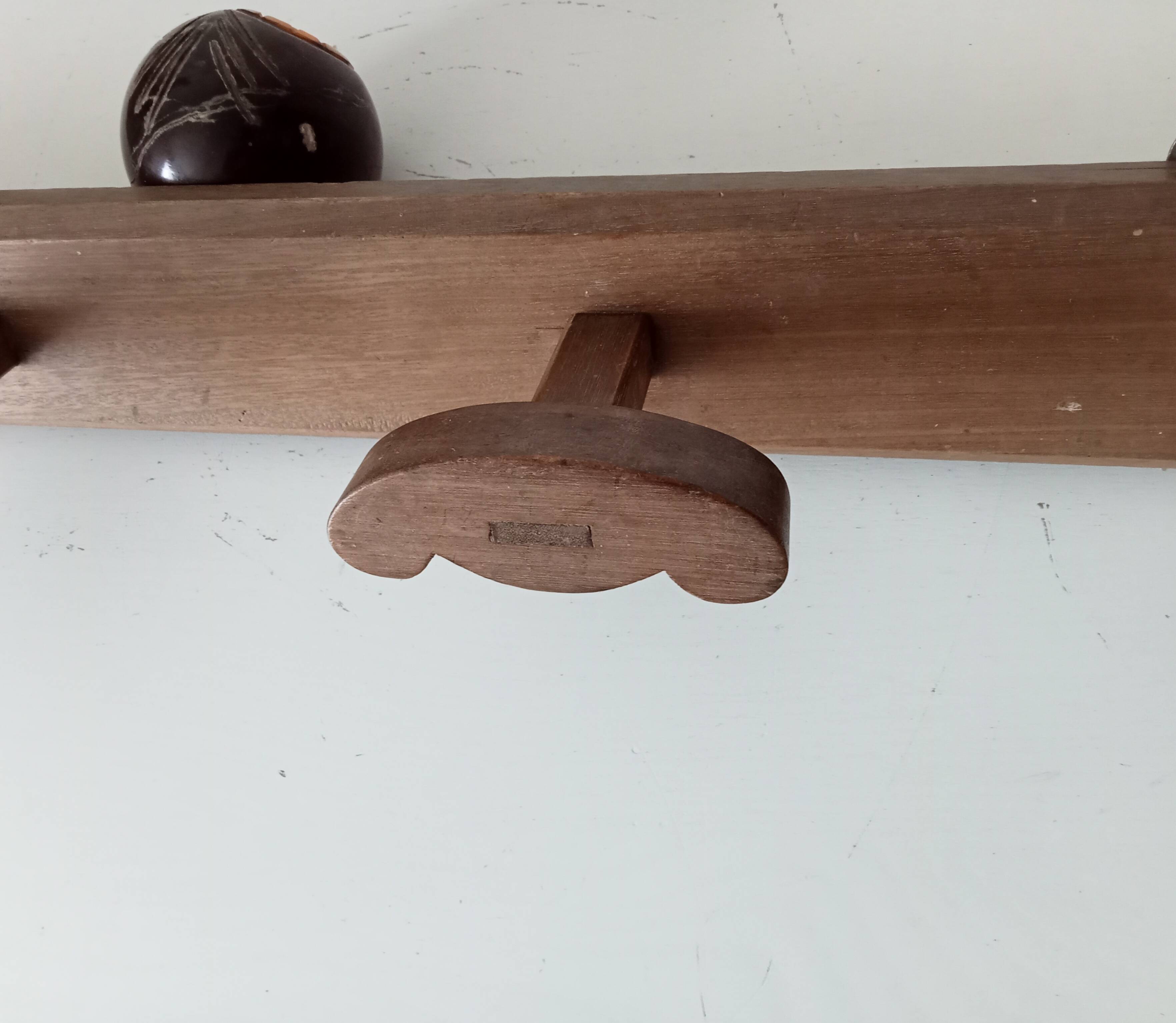 Vintage wall coat rack pop art