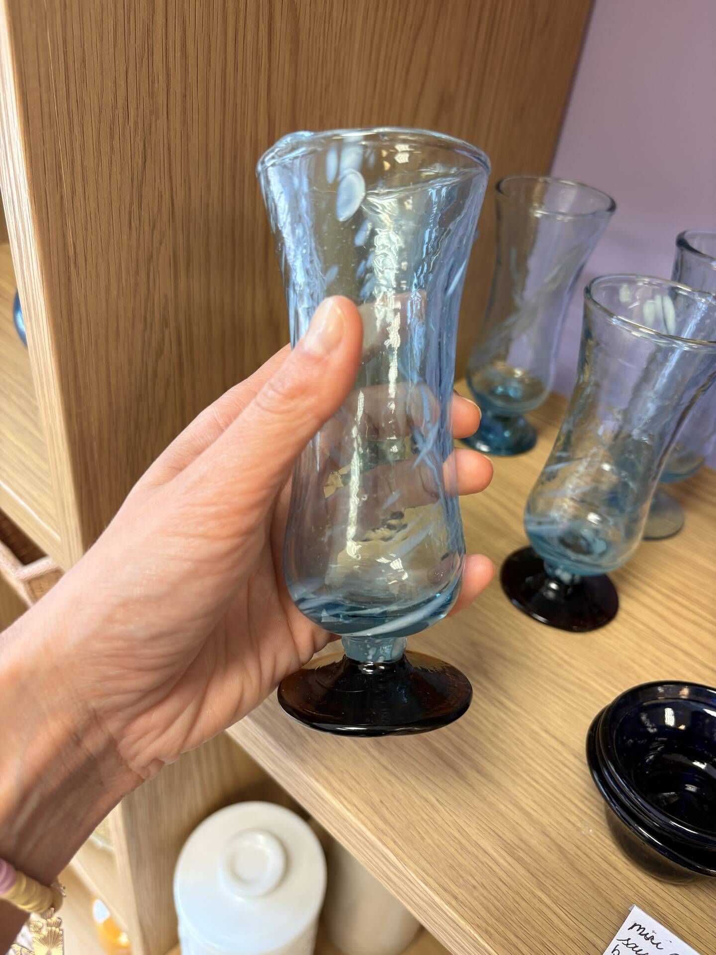 Set of 5 champagne flutes / hand-blown glass juice glasses.