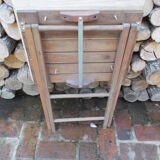 Folding table