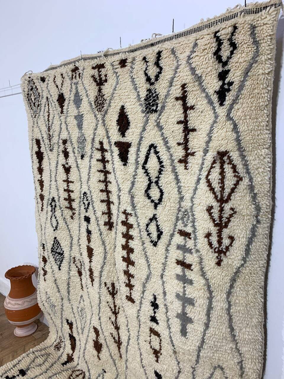 Handmade Moroccan Berber rug 254 X 144 CM