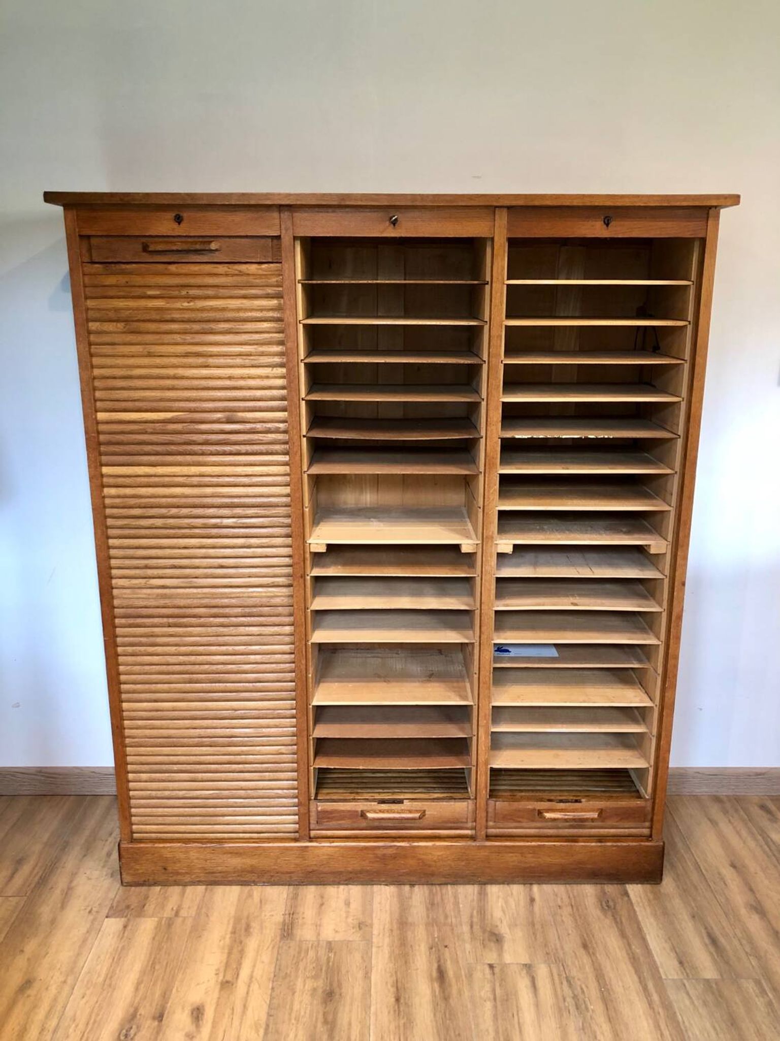 Triple curtain binder