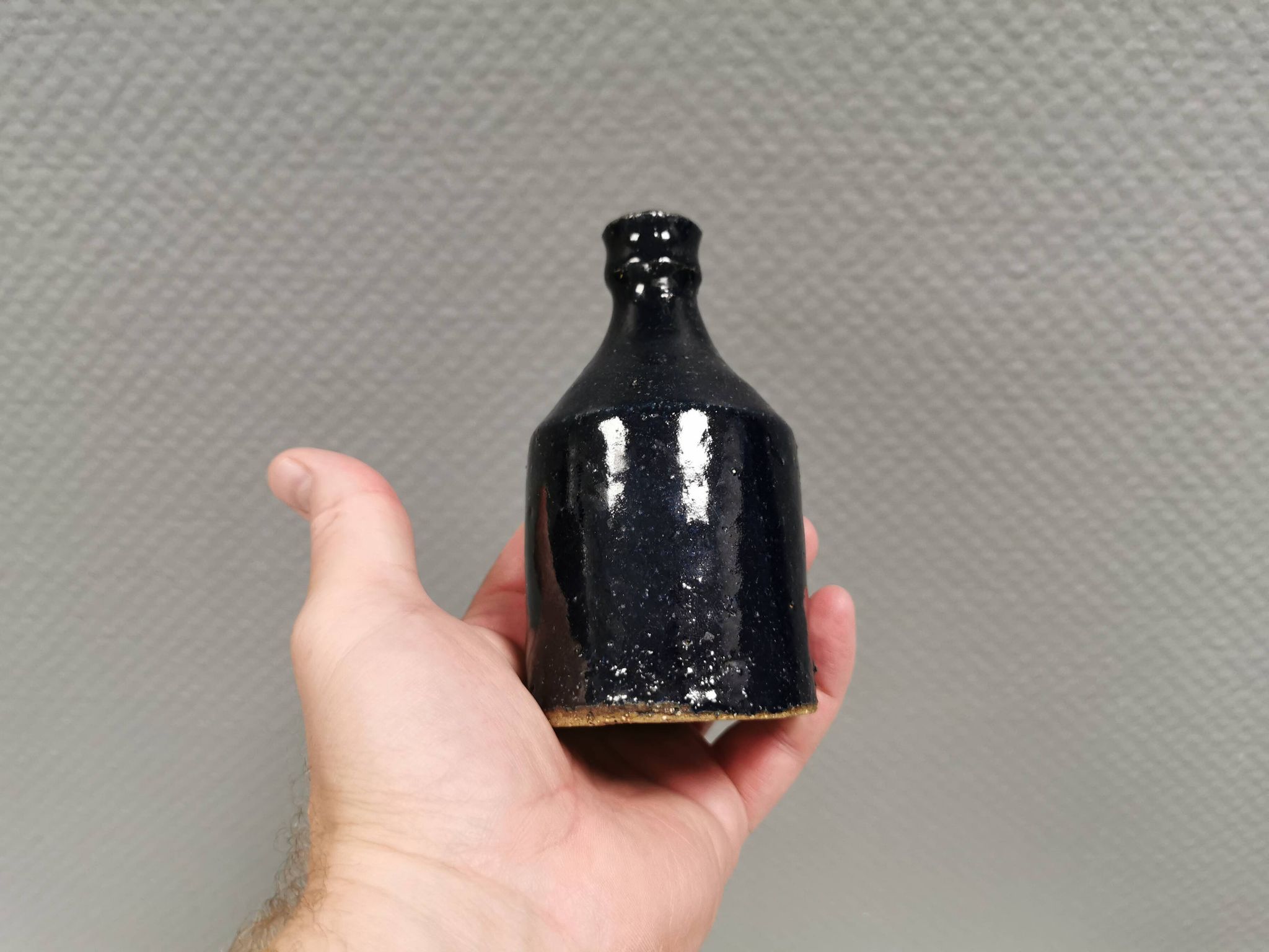 Miniature vase by Peter Fitzner (PF) in stoneware with dark blue glaze
