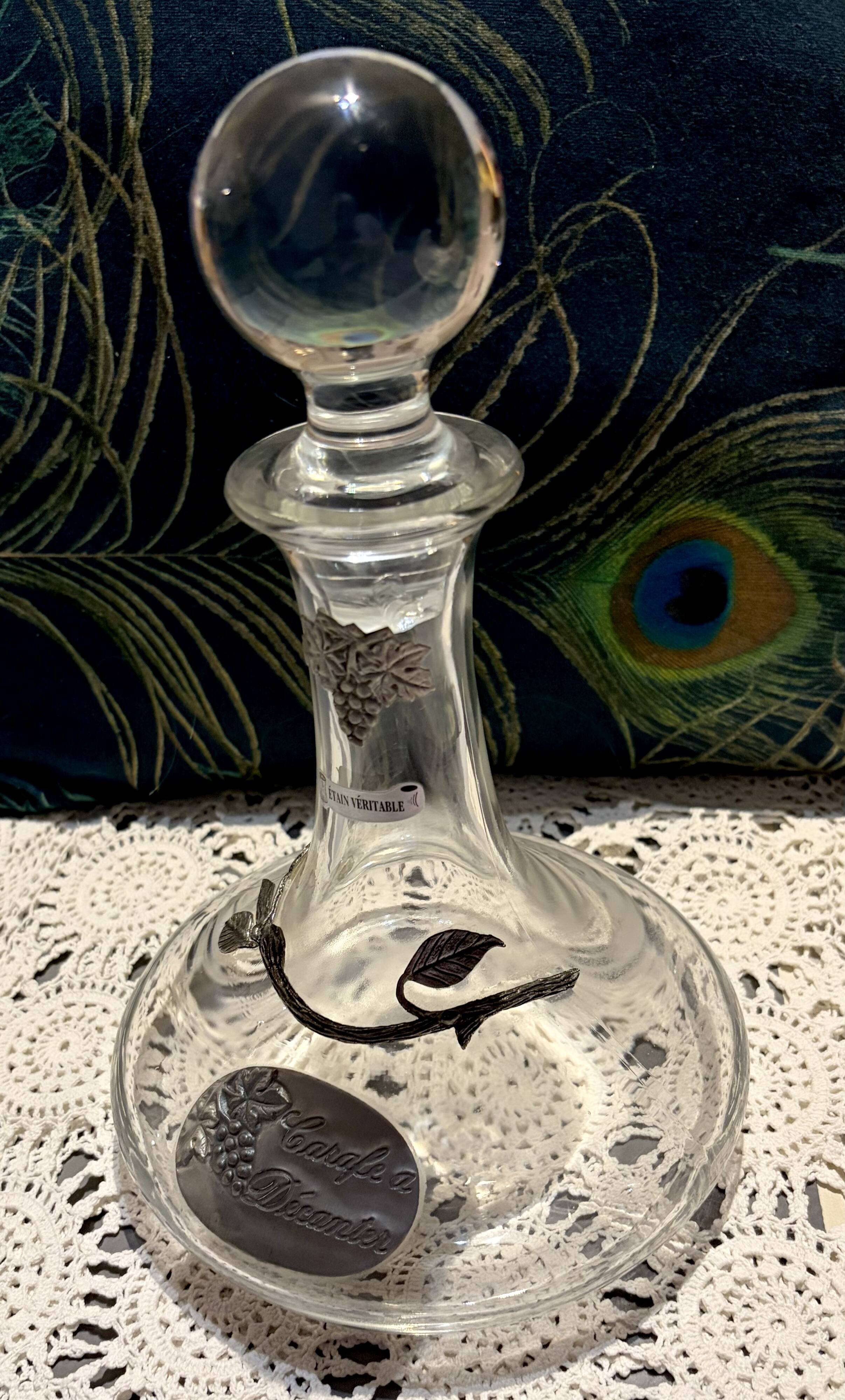 Decanter with pewter patterns