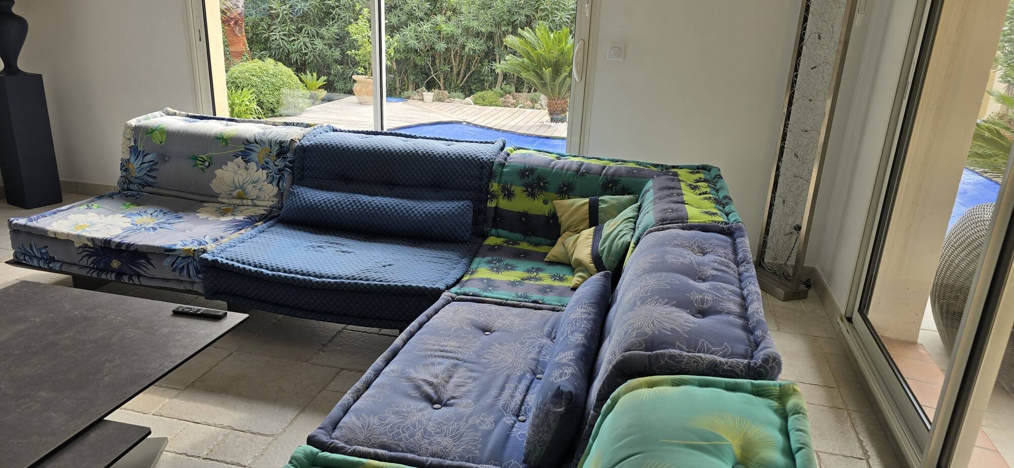 Mah Jong sofa by Roche Bobois designed by Kenzo.
